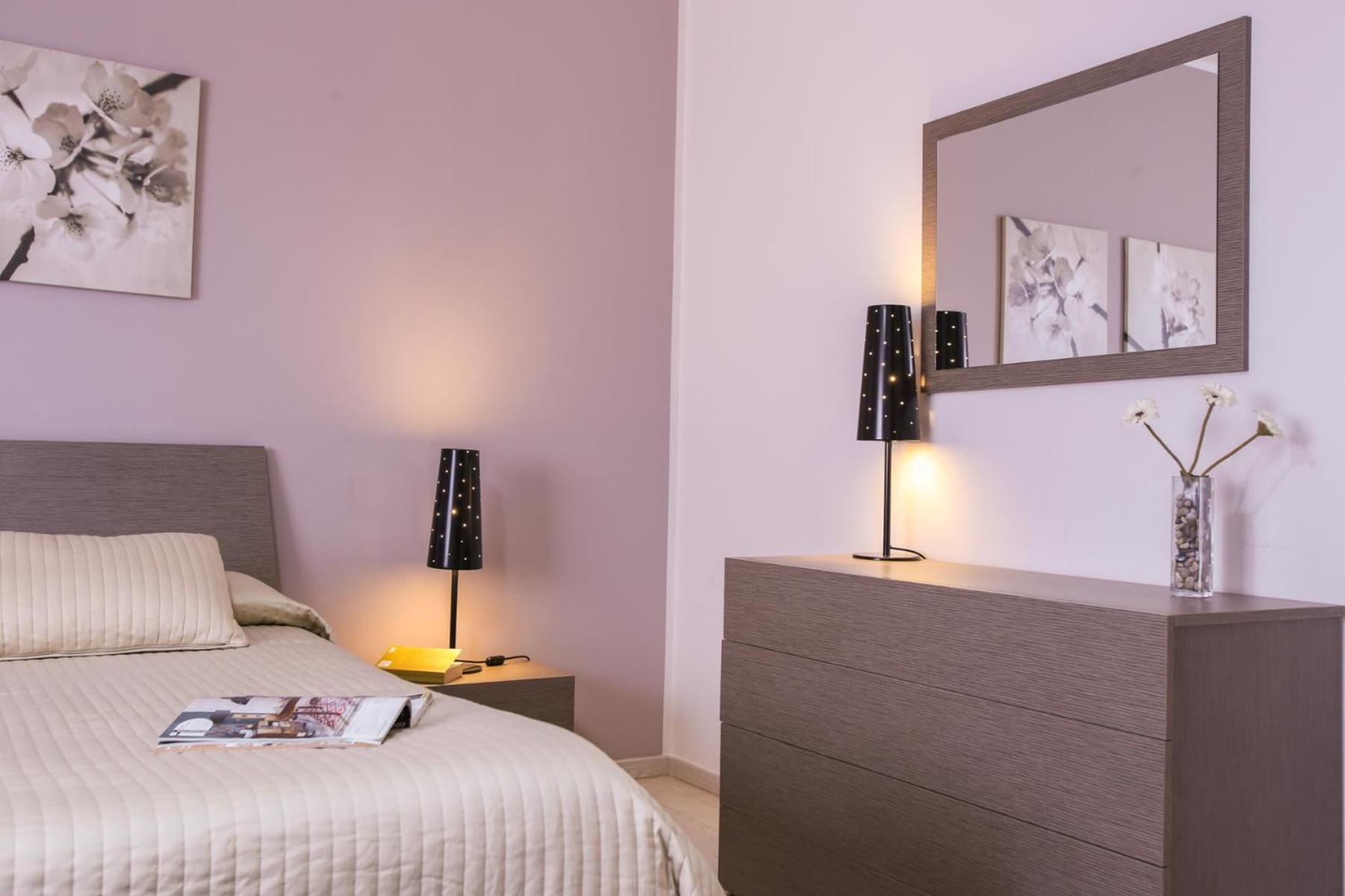 One-Bedroom House - Photo 19
