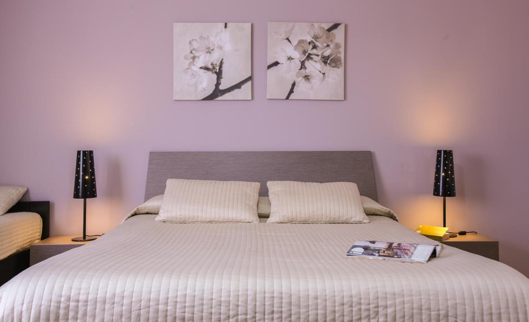 One-Bedroom House - Photo 18