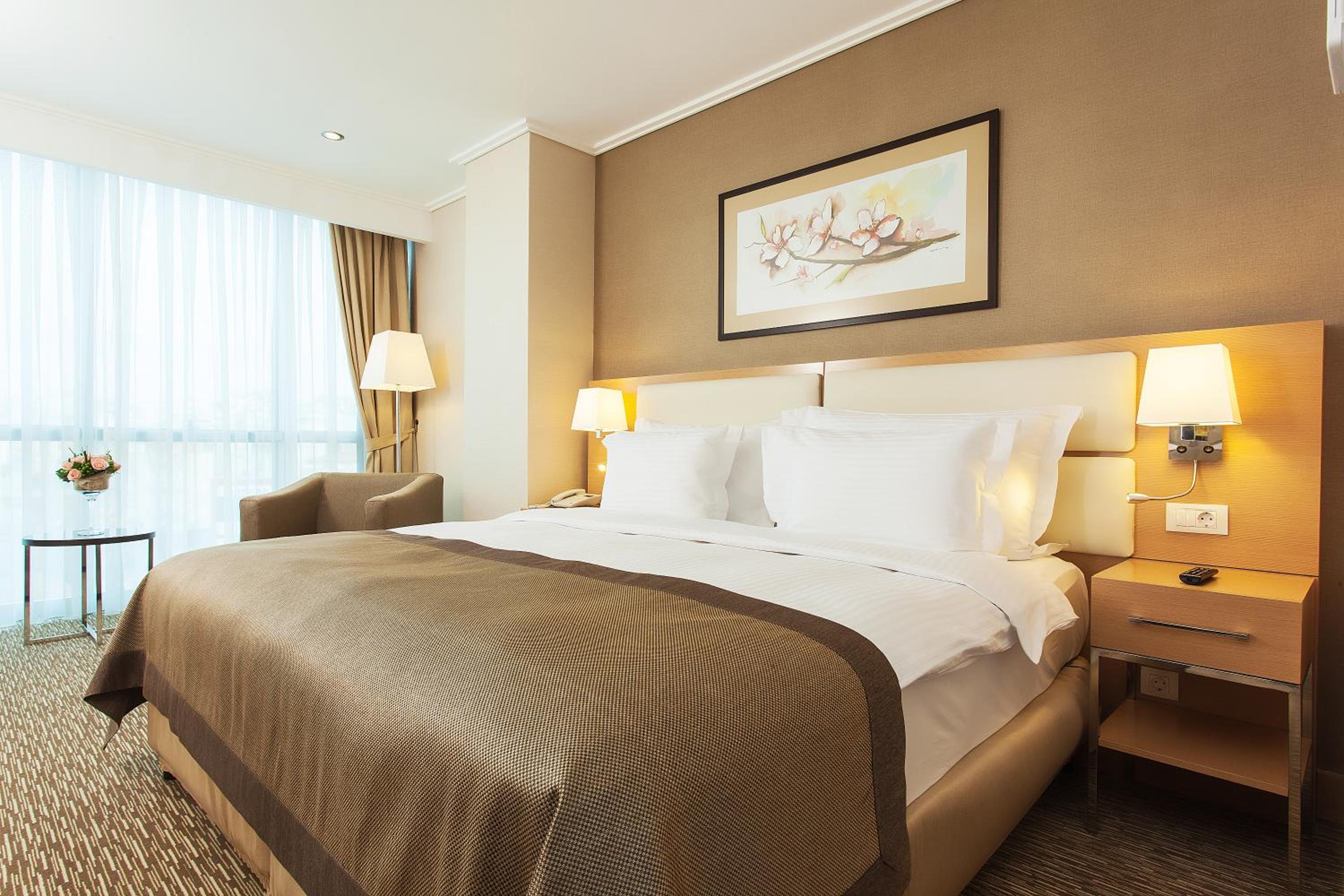 Superior Room with City View photo 3