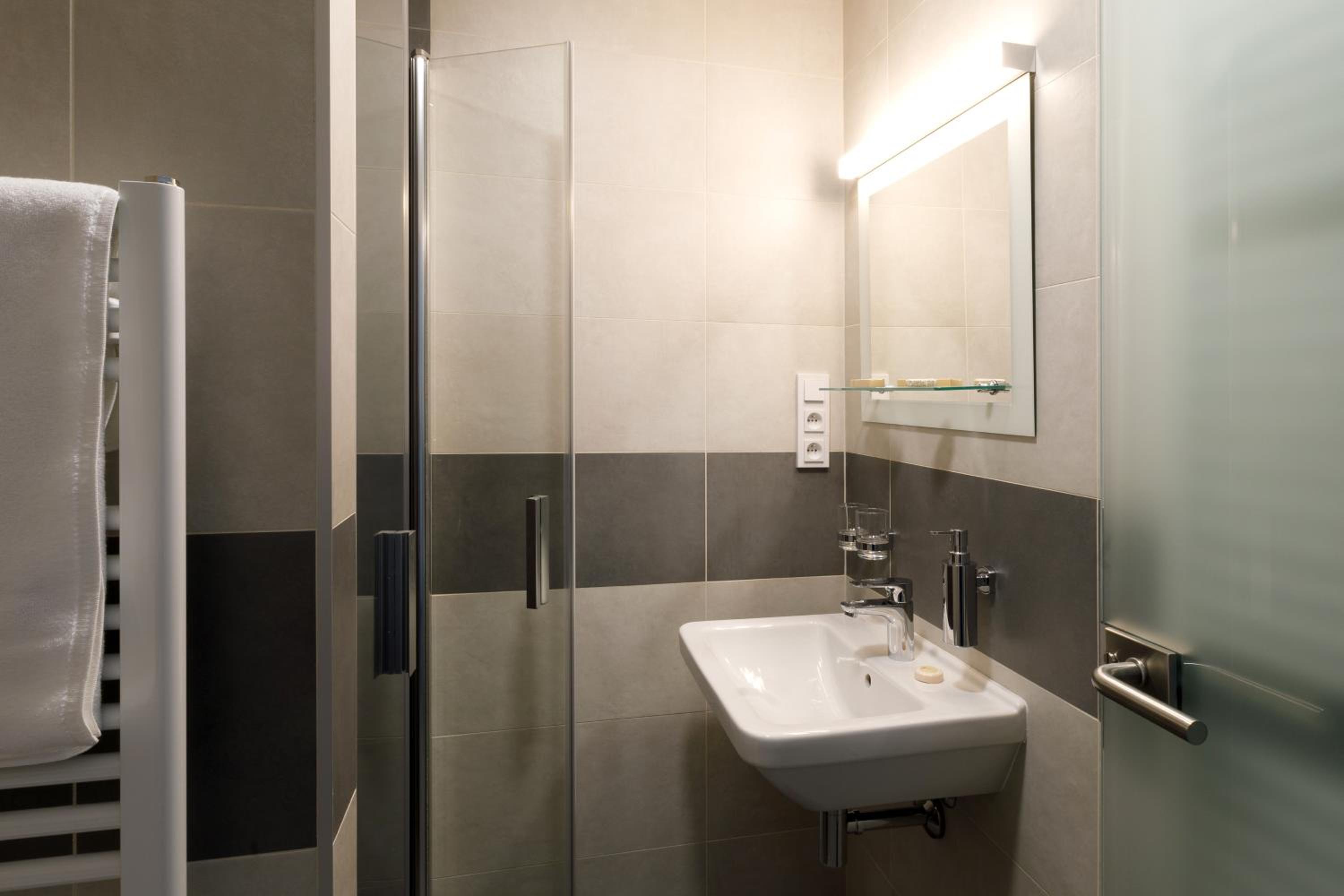 Double or Twin Room photo 2