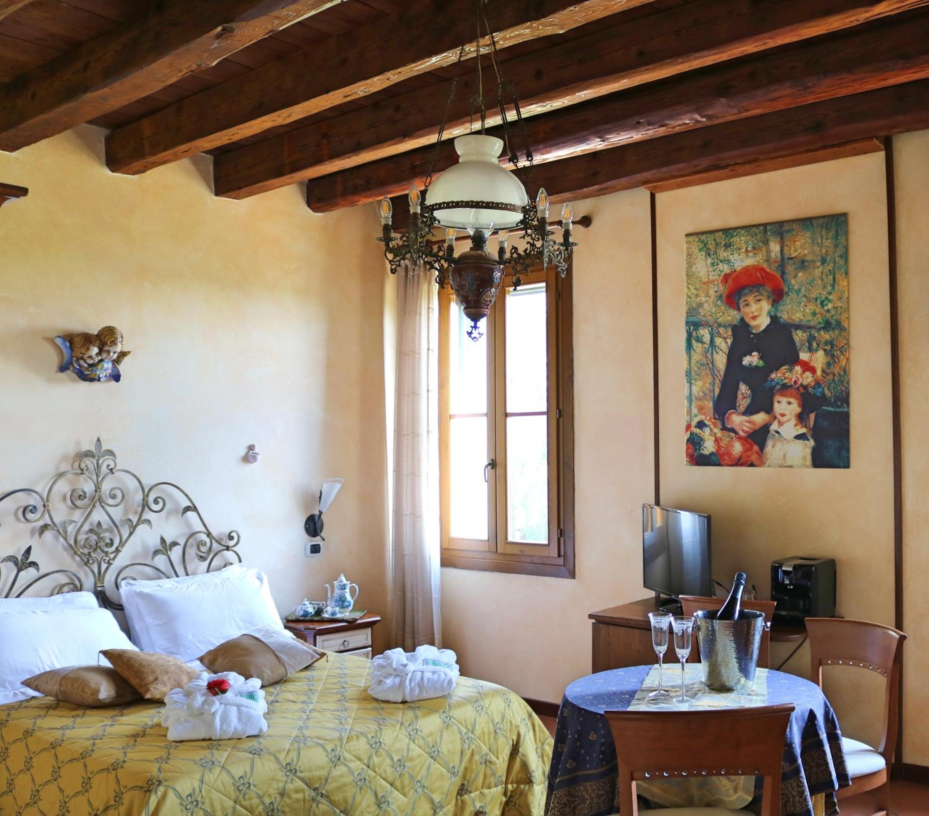 Double or Twin Room photo 3