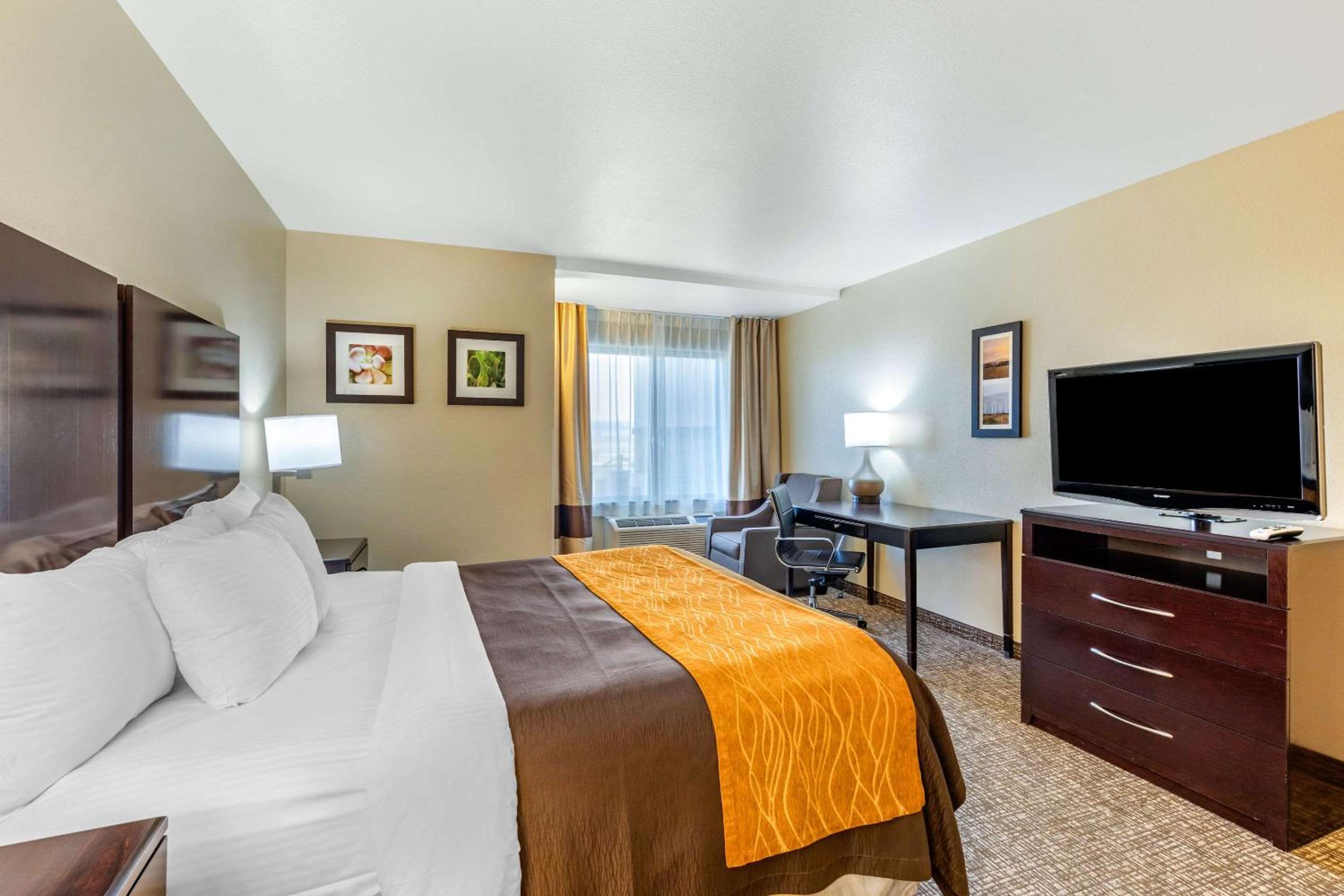 Comfort Inn & Suites San Bernardino, Foto 3