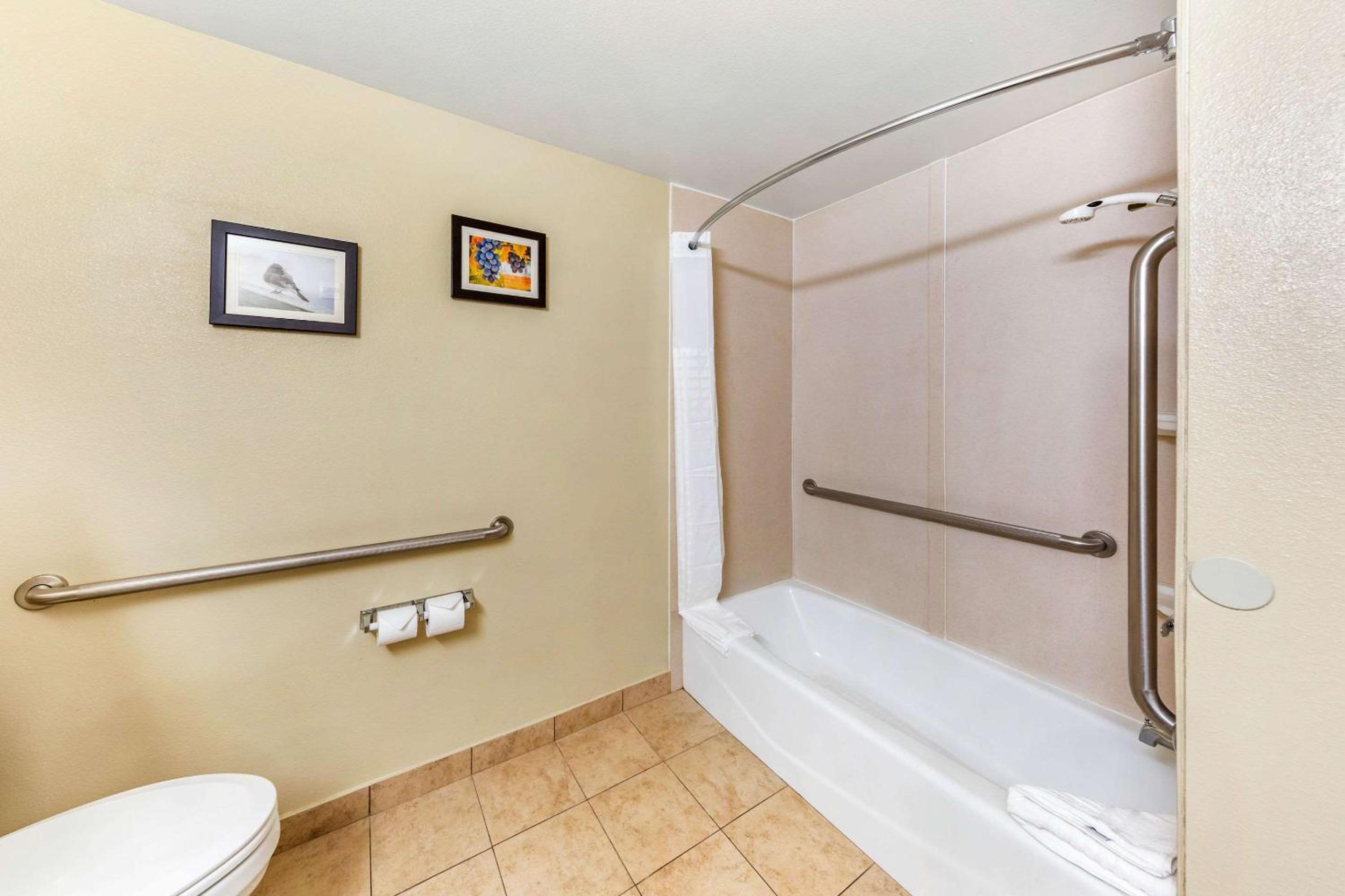 King Room - Disability Access - Non-Smoking