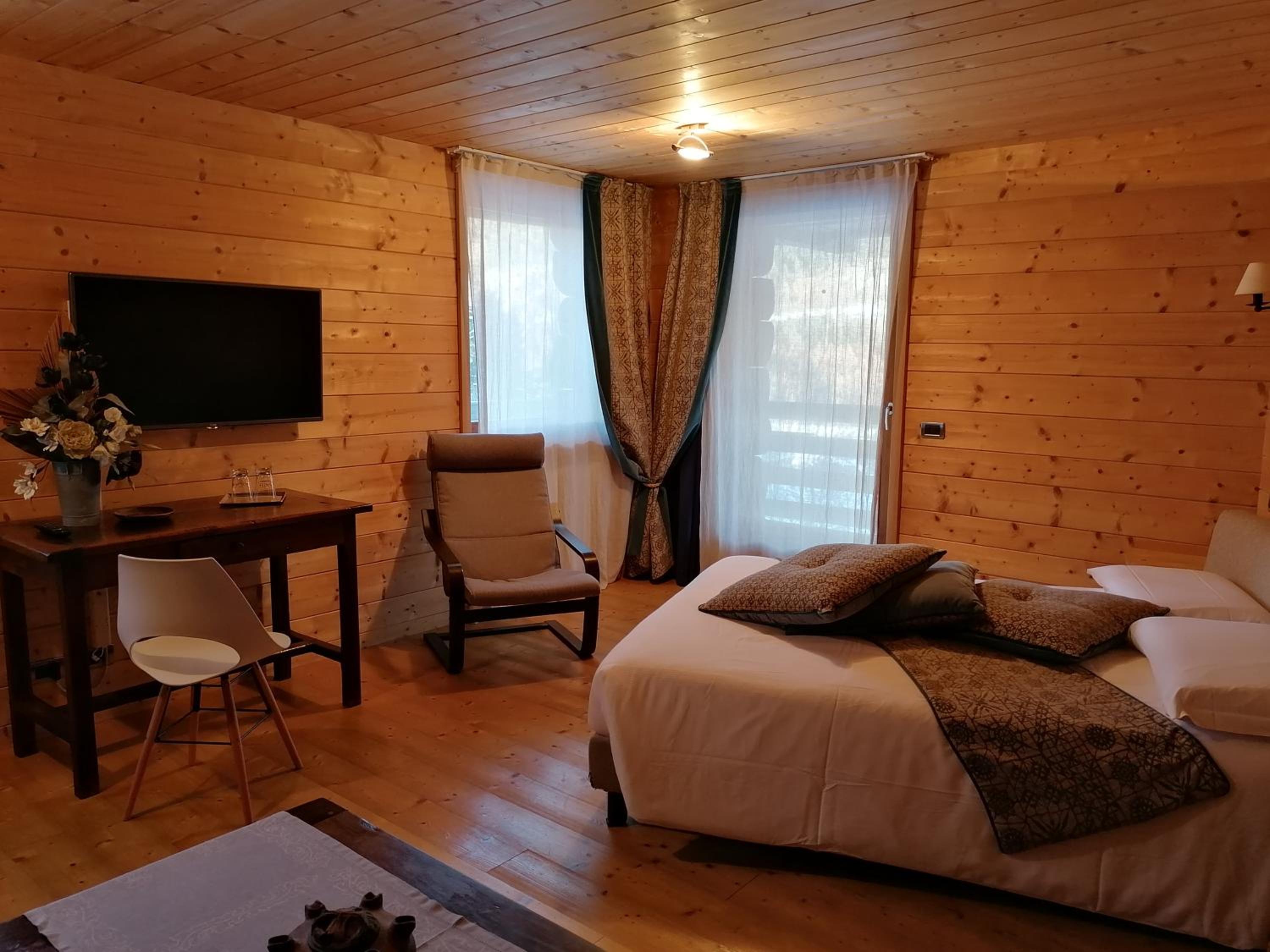 Triple Room with Balcony