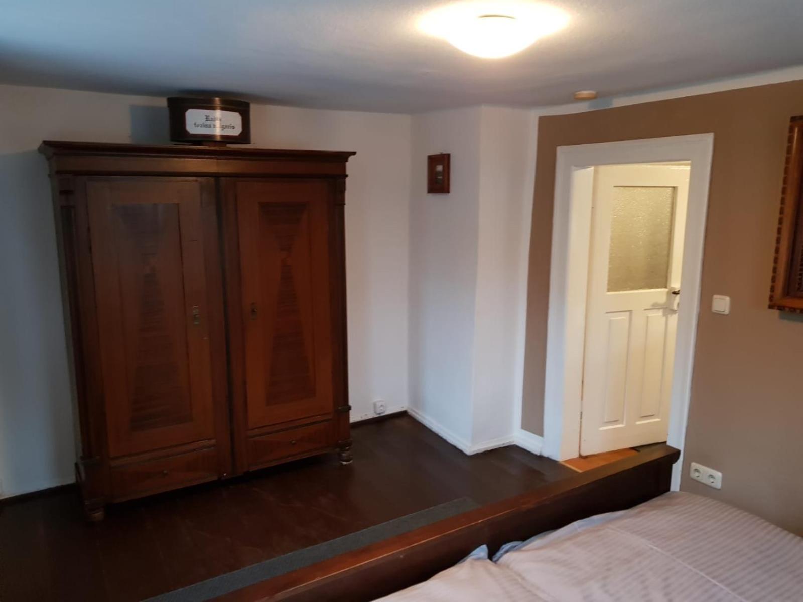 One-Bedroom Apartment photo 3