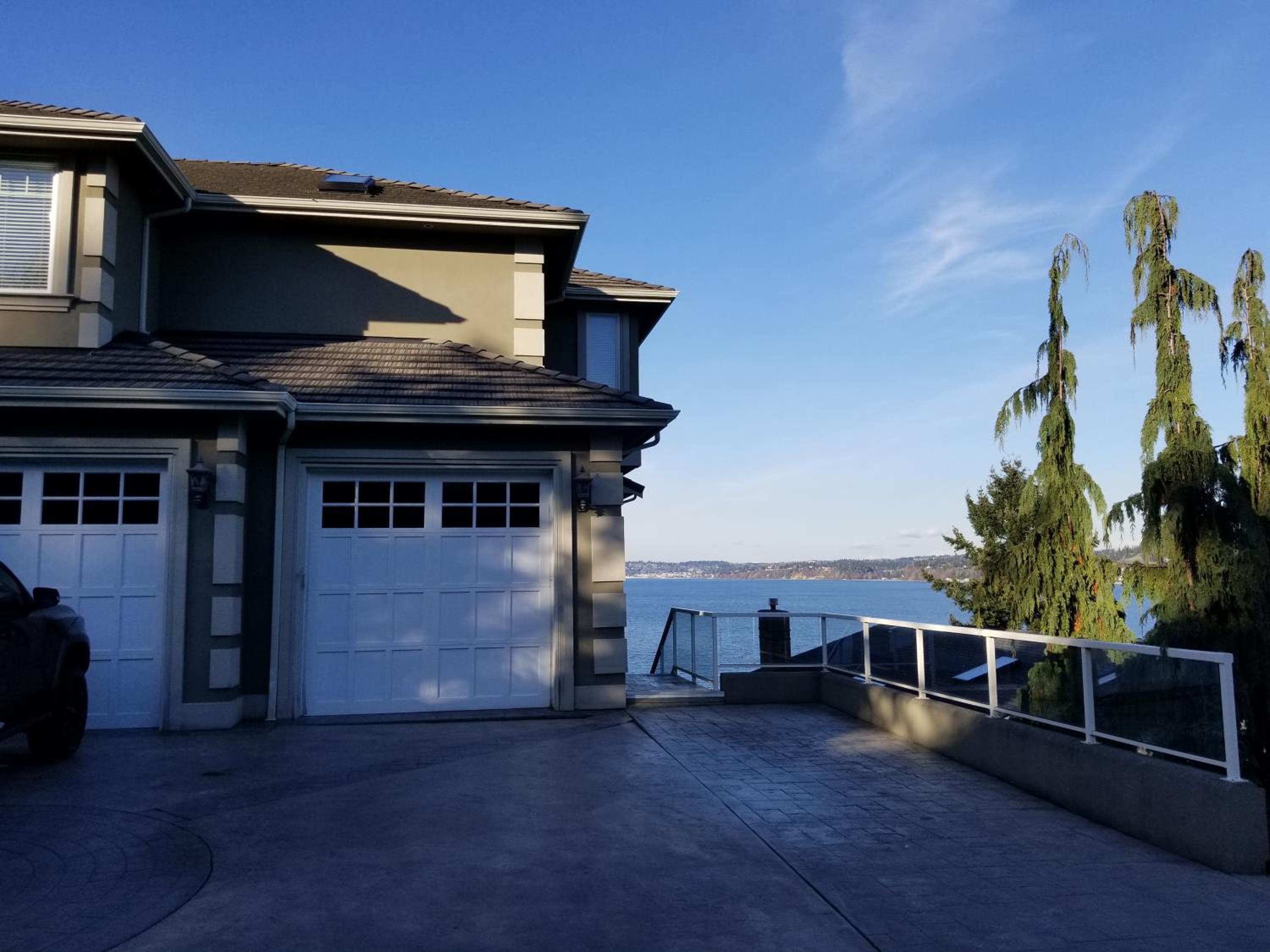 Queen Room with Ocean View - Photo 17