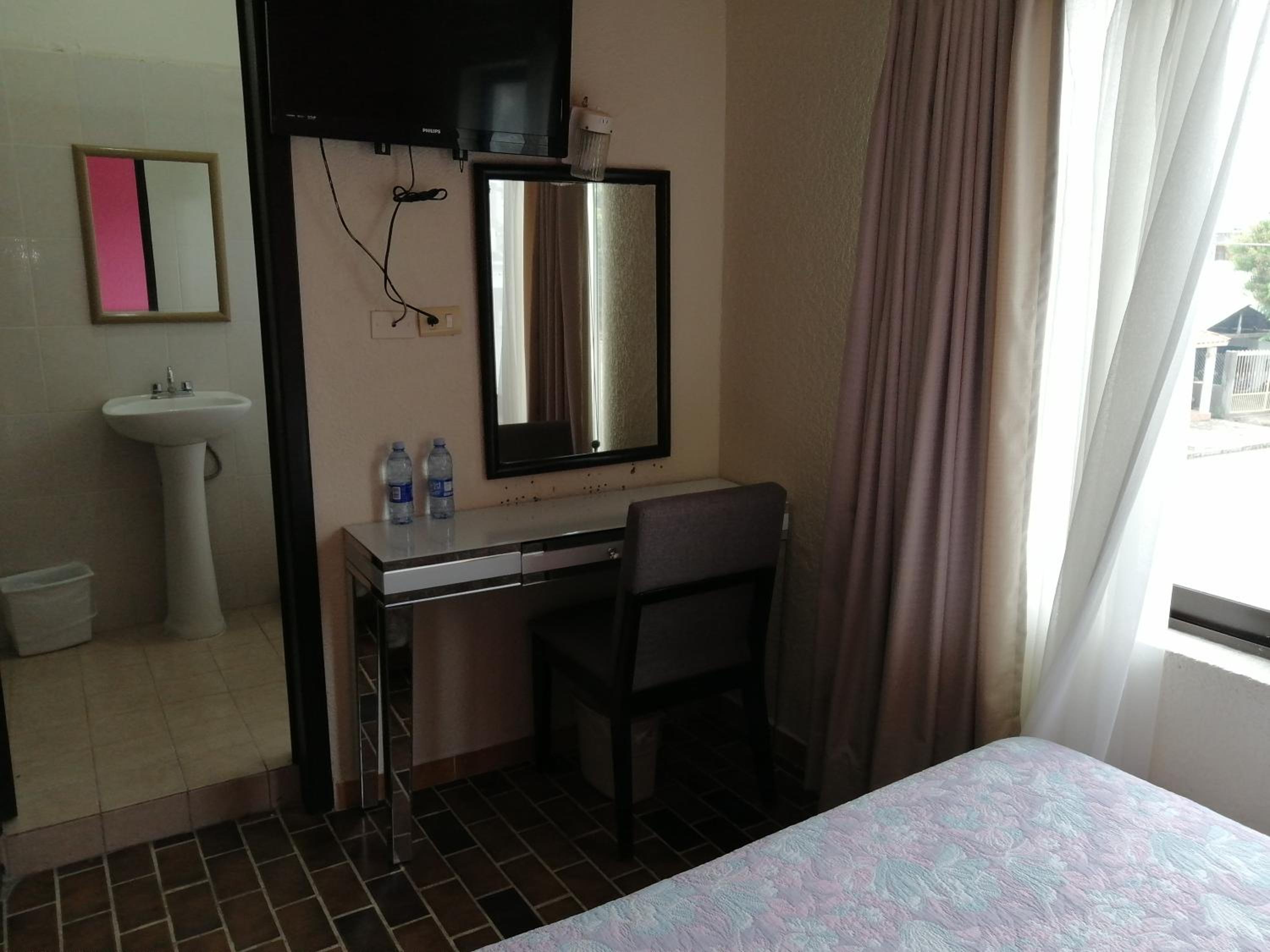 Standard Double Room with Two Double Beds photo 1