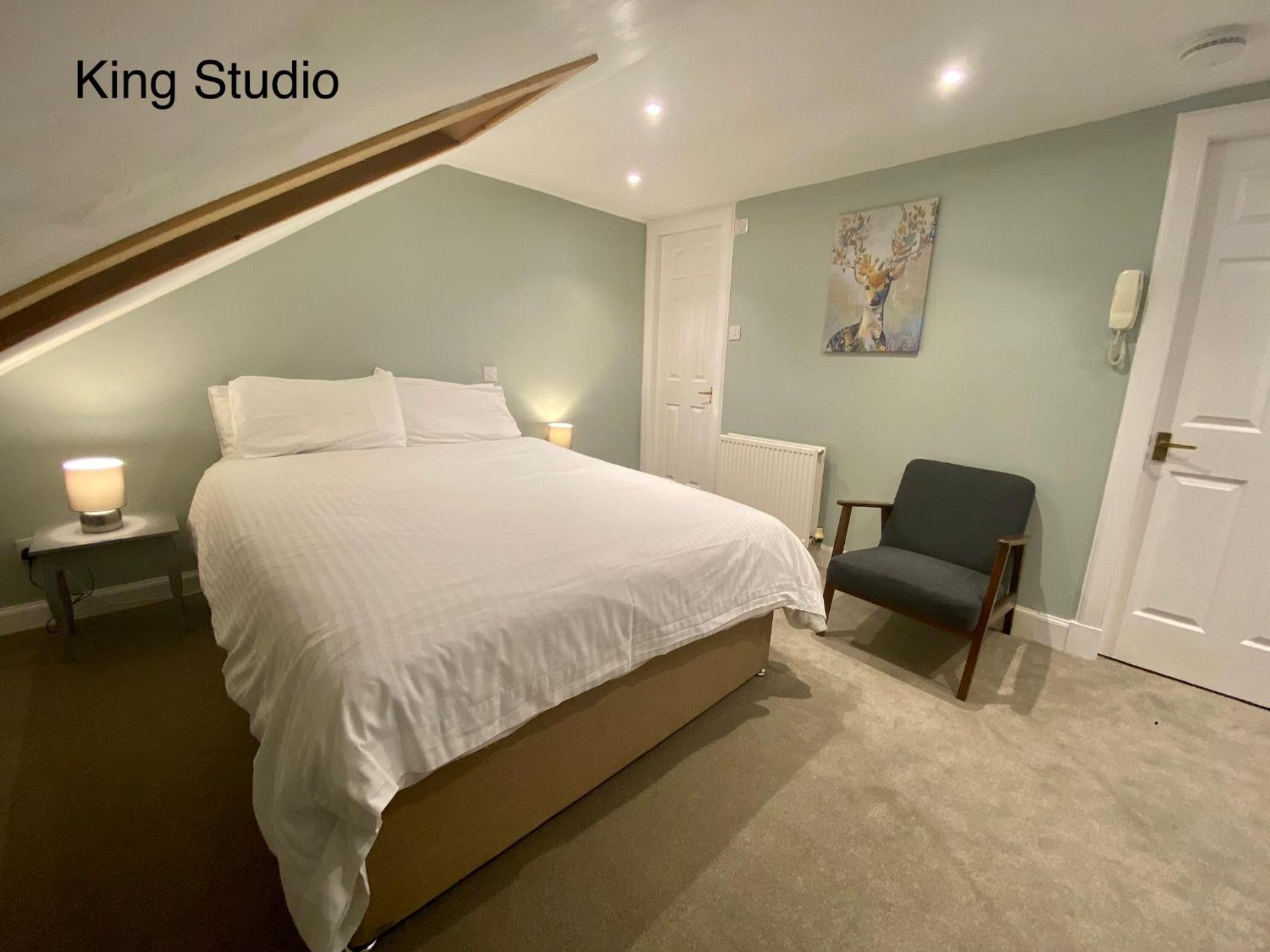 King Studio - Photo 3