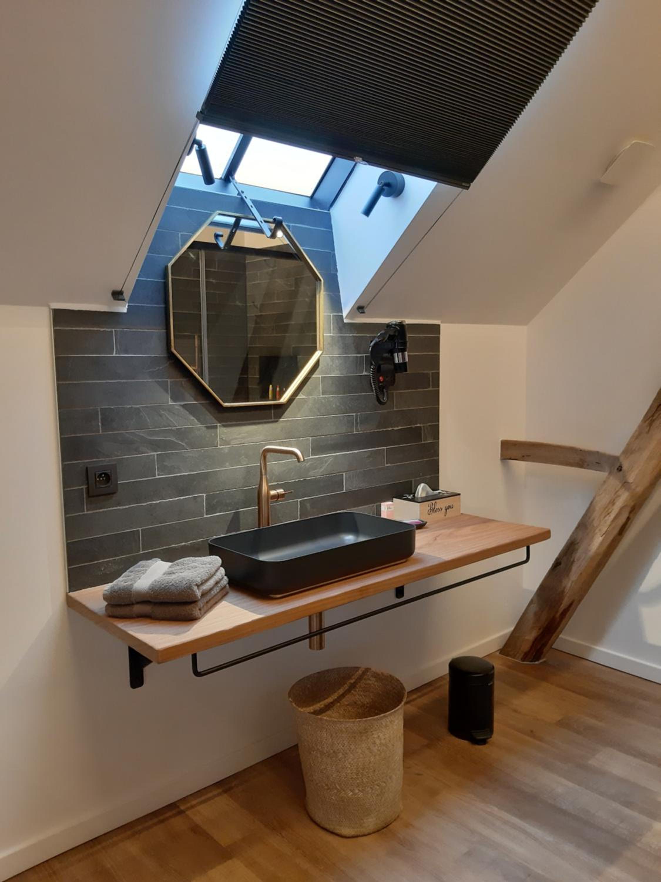 Deluxe Double Room With Bath