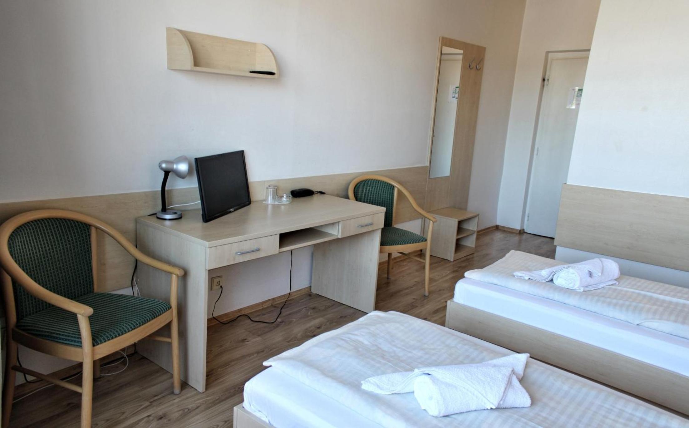 Double or Twin Room Standard - Photo 1