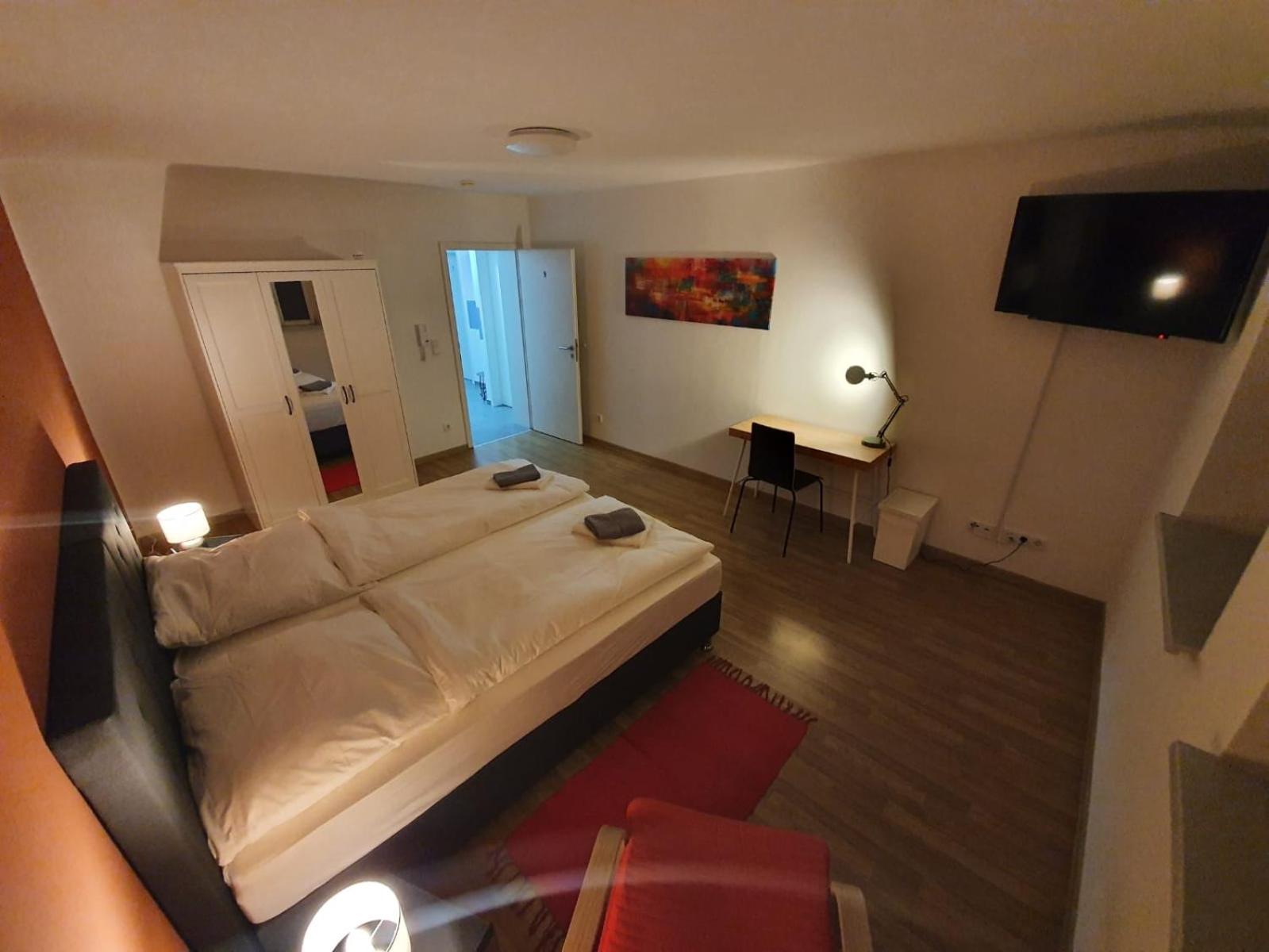 Double or Twin Room with Shared Bathroom photo 1