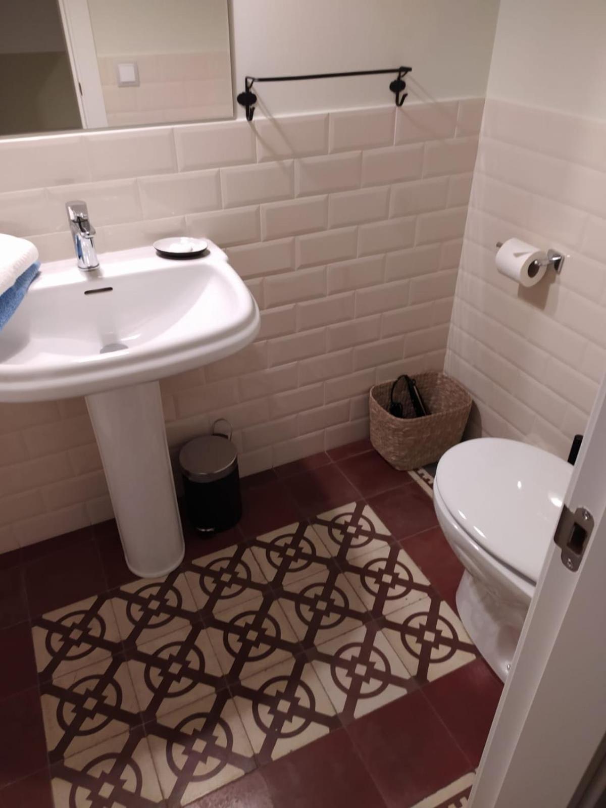 Double Room with Private Bathroom photo 2