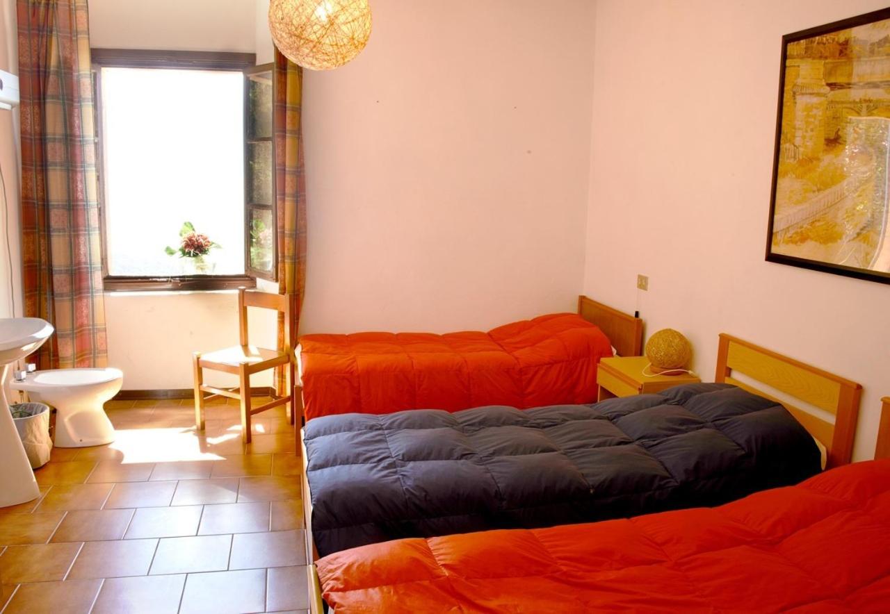 Triple Room With Shared Bathroom