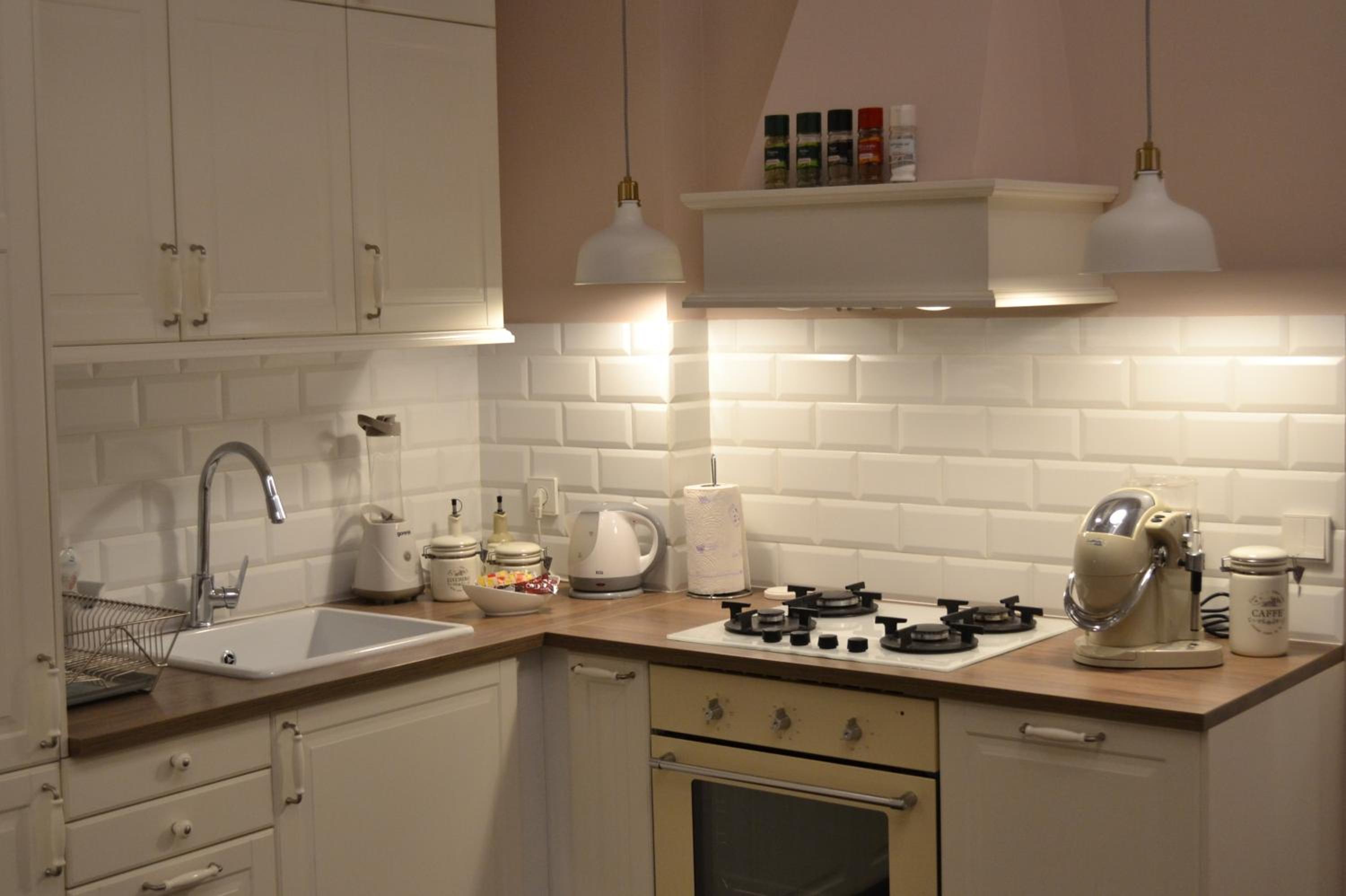 One-Bedroom Apartment - Photo 4