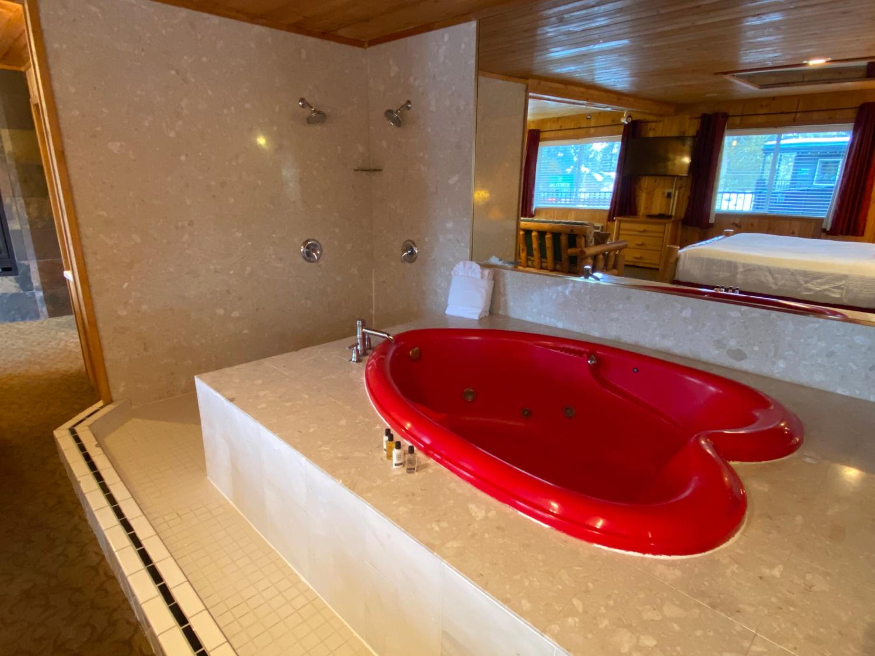 Superior King Room with Spa Bath - Photo 9