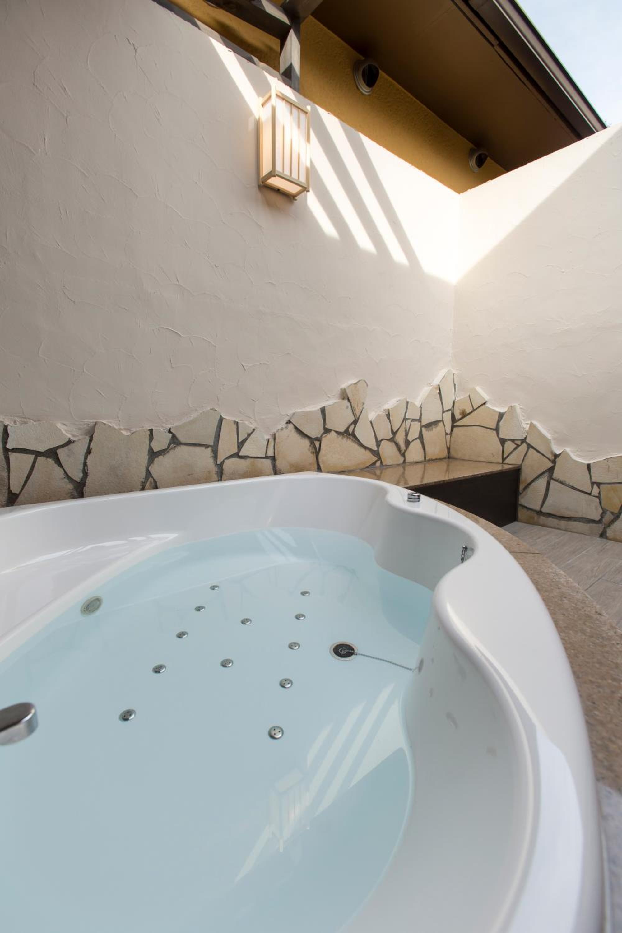 Twin Room with Open-Air Bath - Photo 6