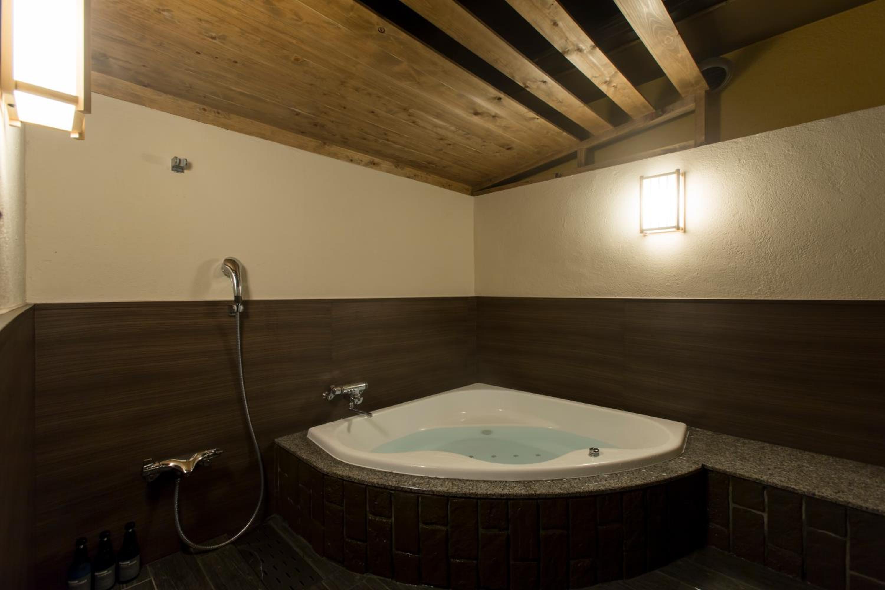 Double room with Open-Air Bath - Photo 2