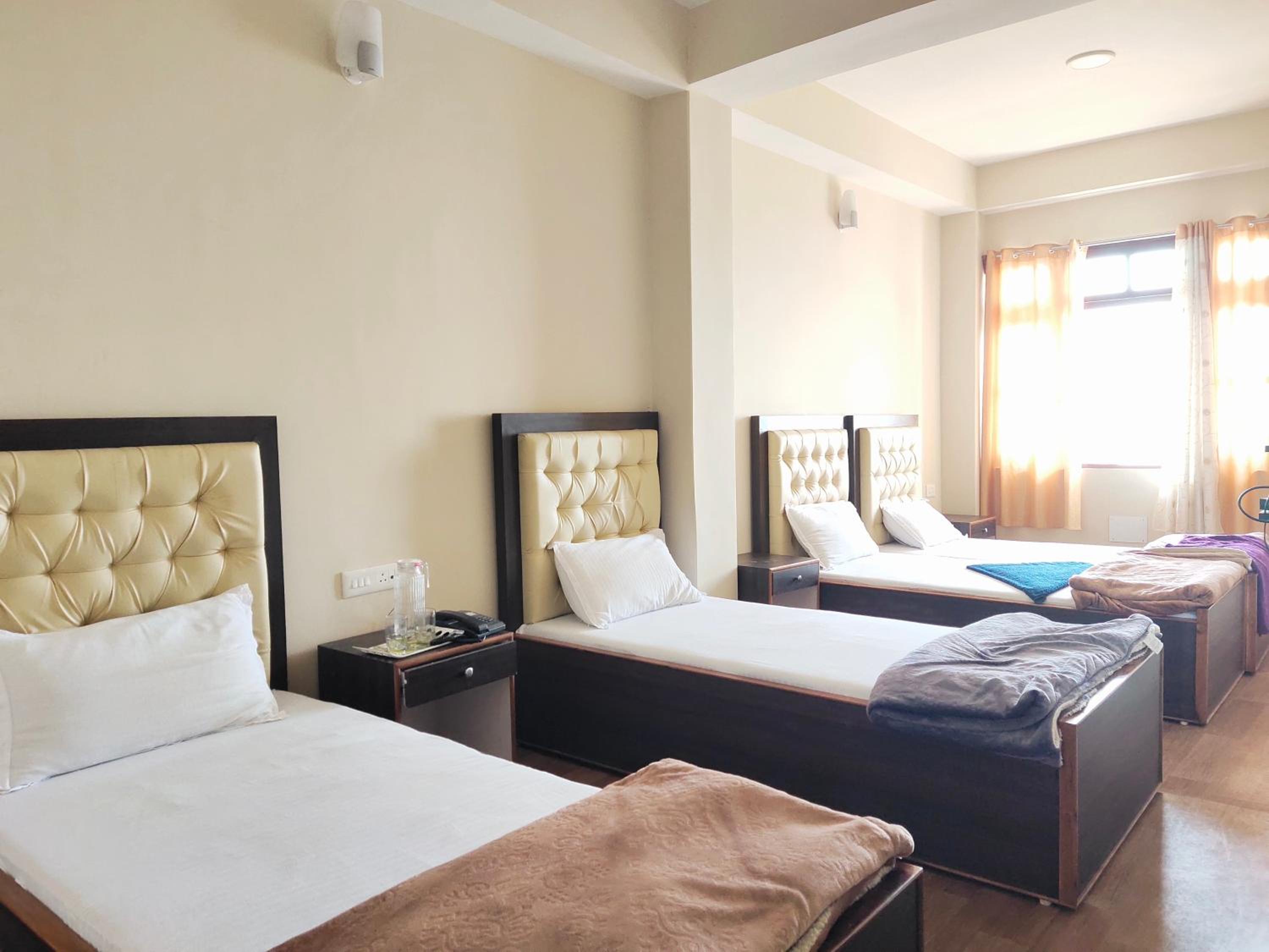 Bed in 4-Bed Mixed Dormitory Room photo 3