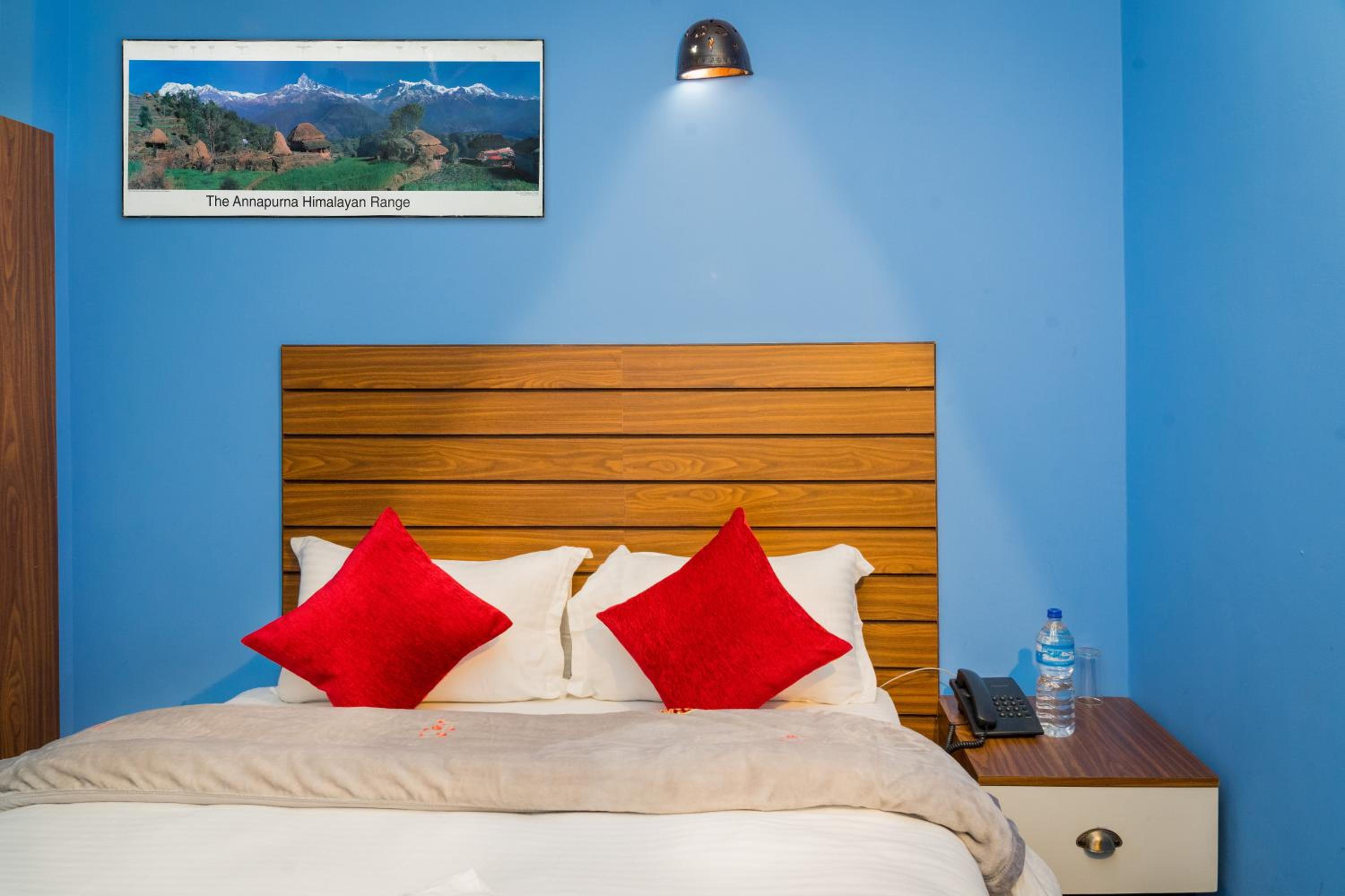 Deluxe Double Room - Photo 10