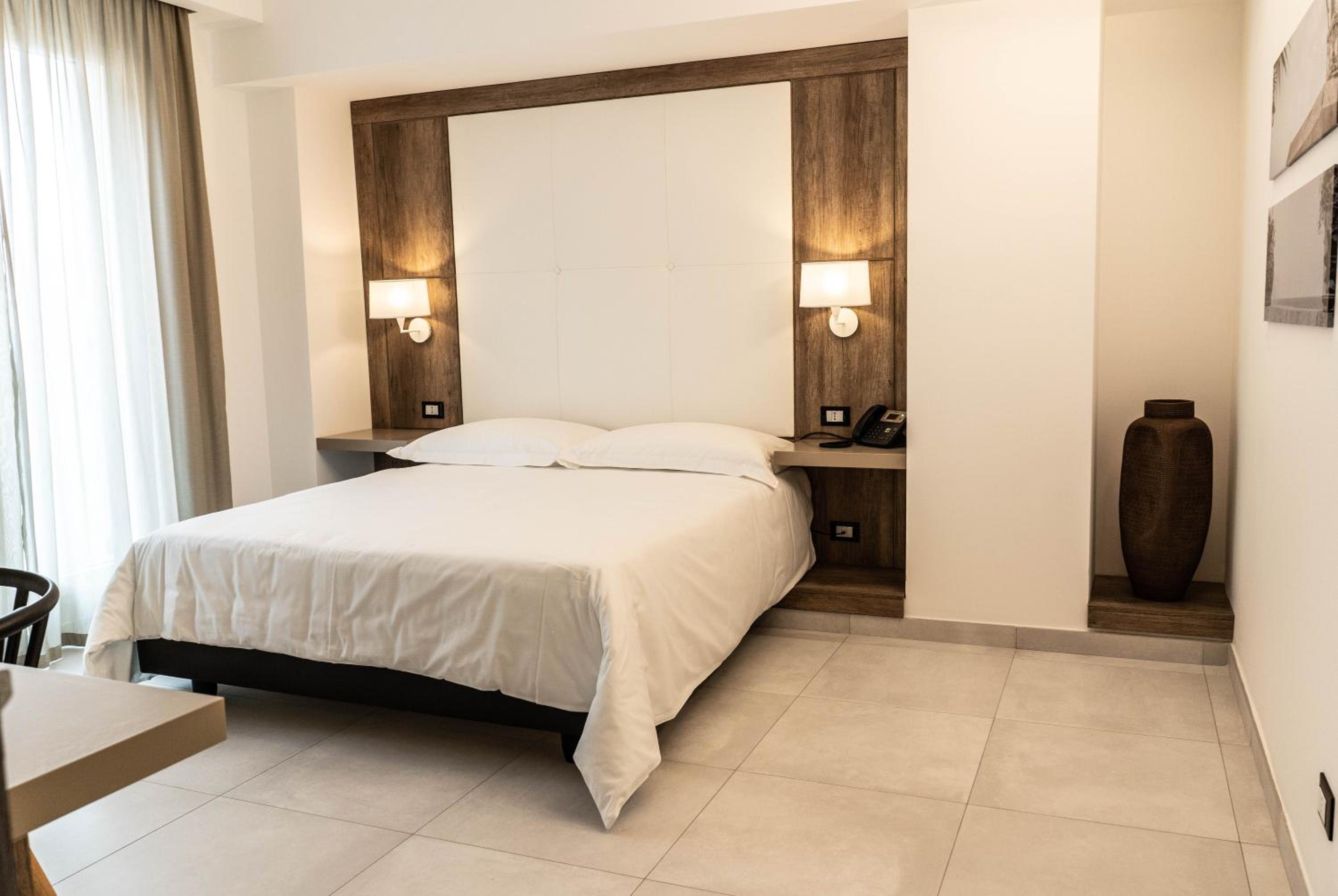 Triple Room - Photo 17
