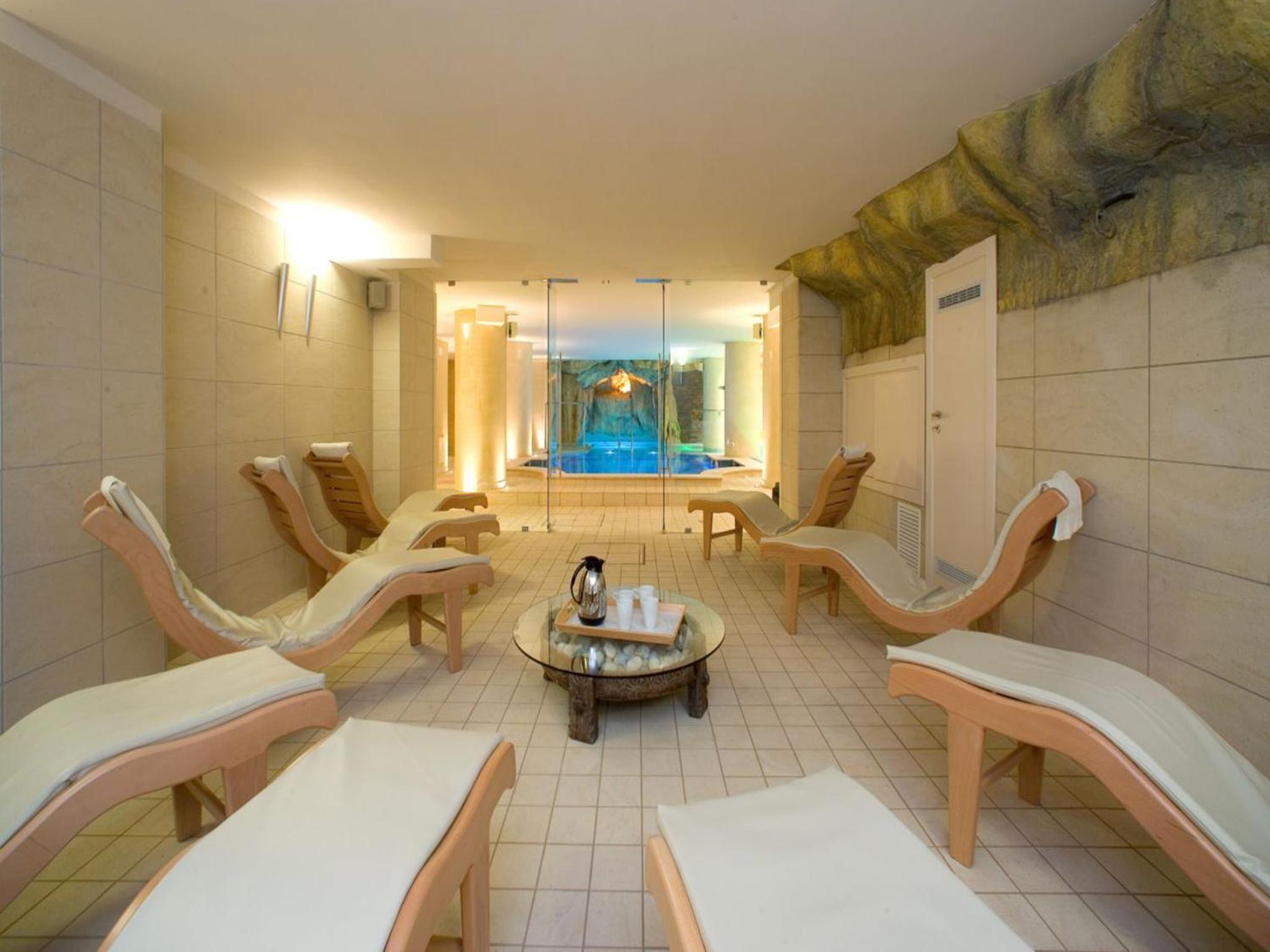 Double or Twin Room with Spa Package photo 3