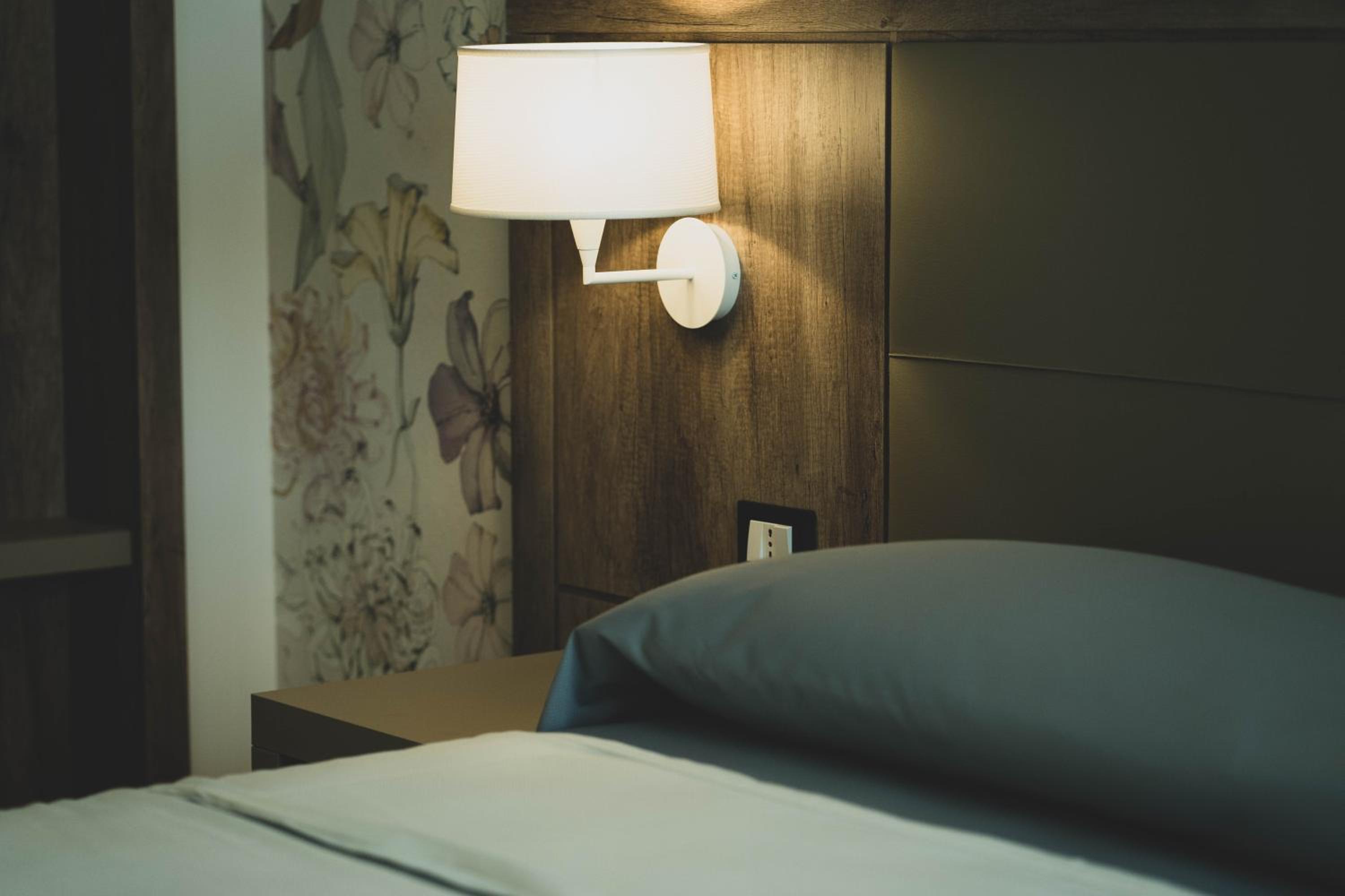 Triple Room - Photo 12
