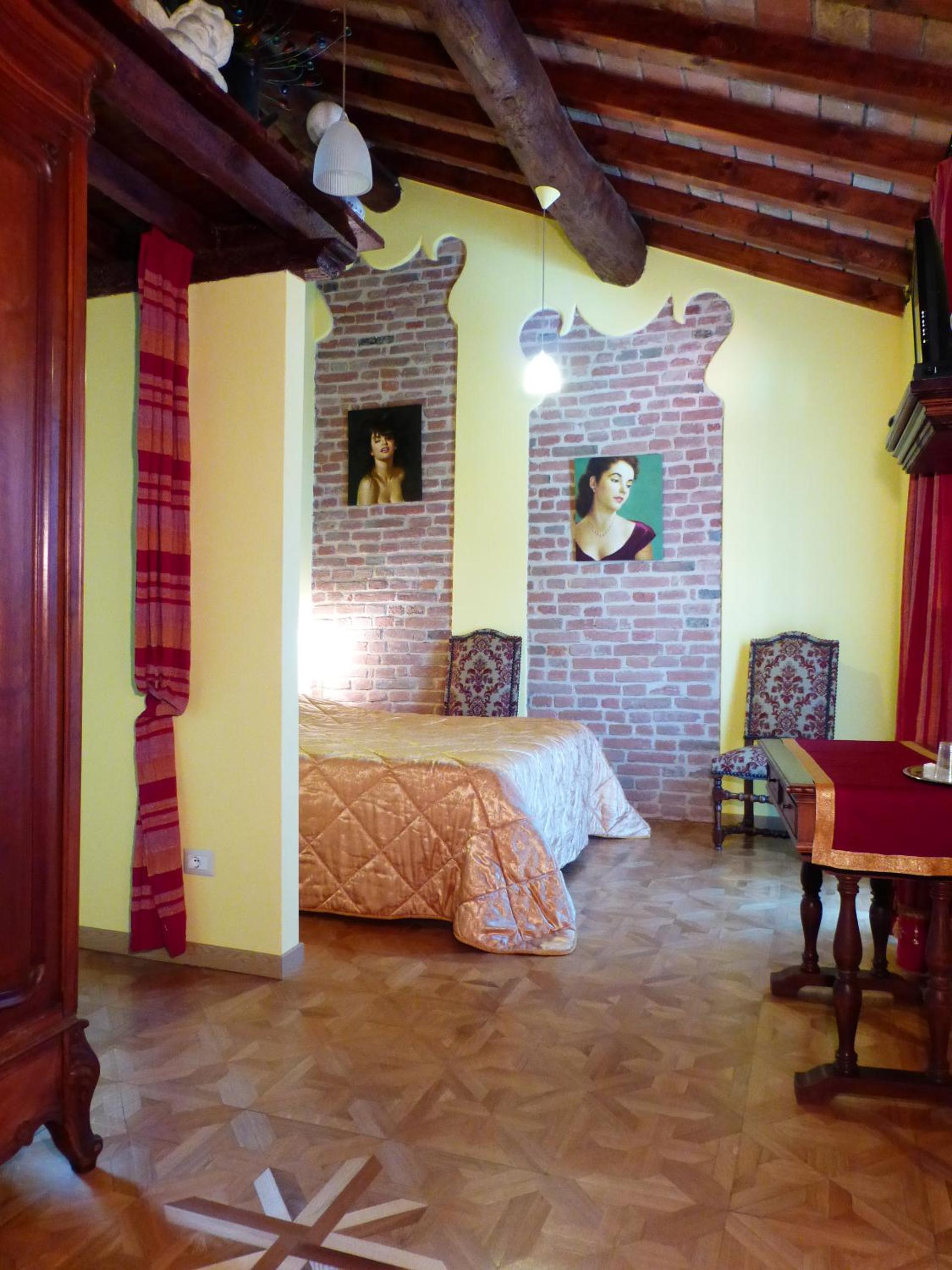 Junior Suite - Photo 1