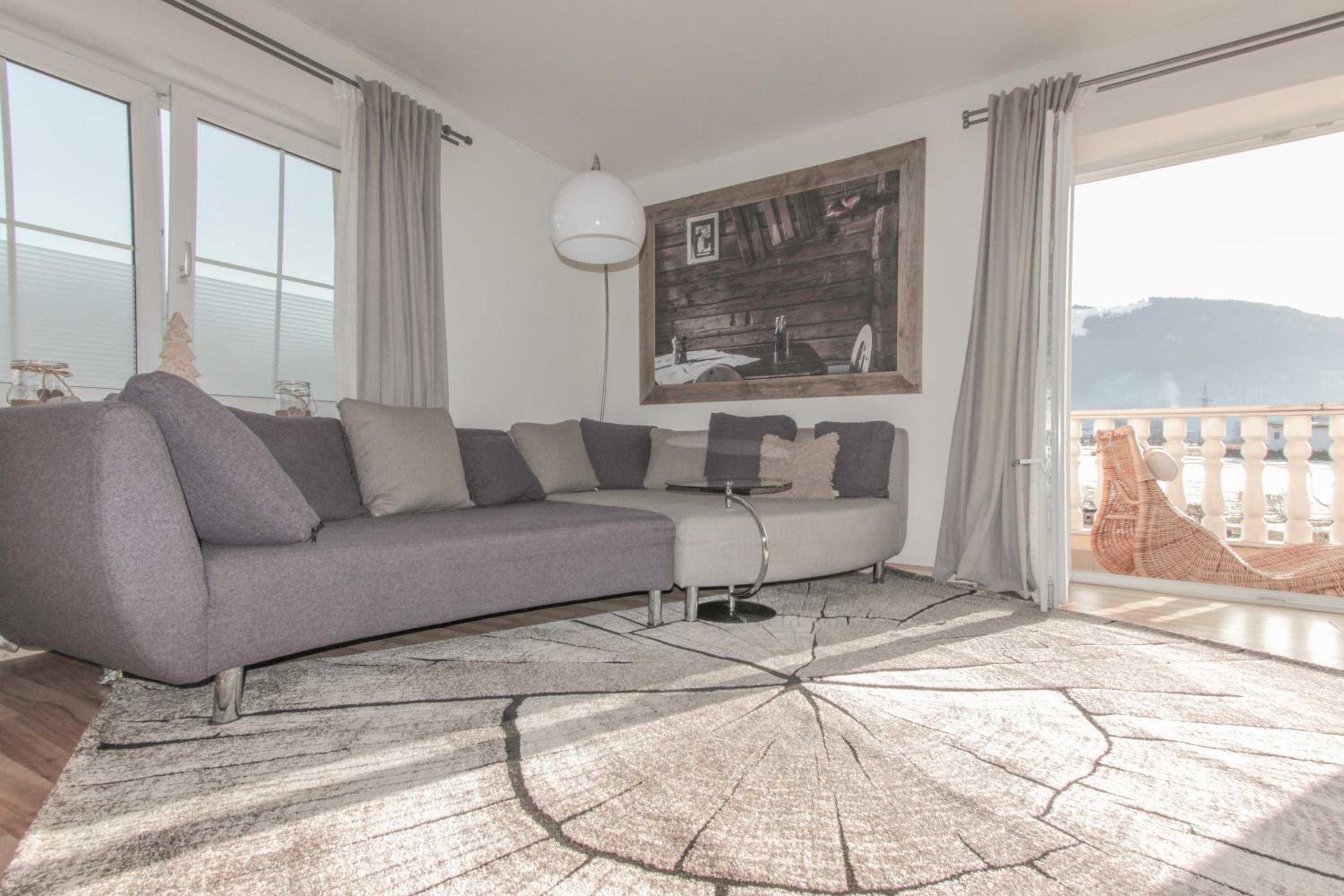 Three-Bedroom Apartment - Photo 35