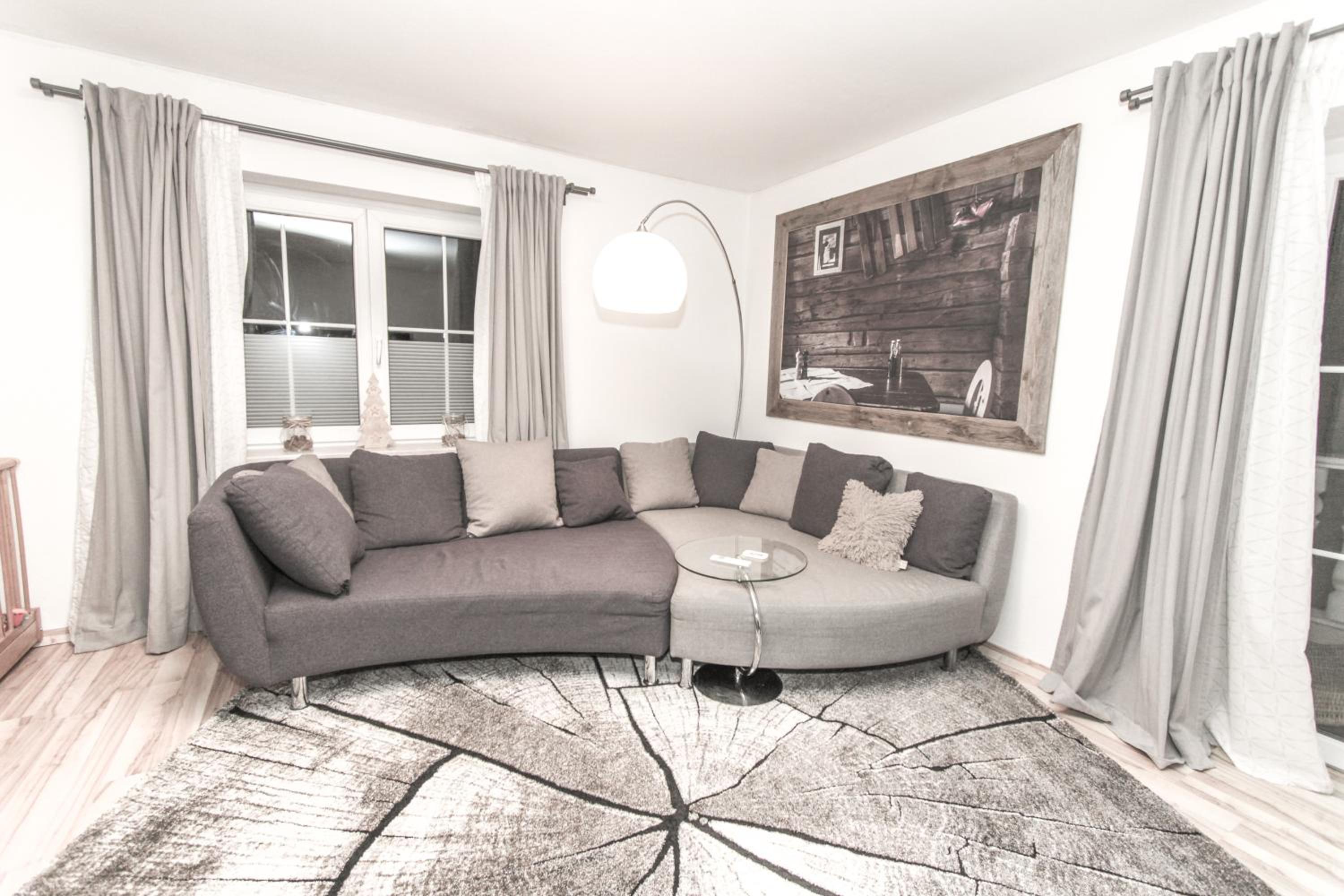 Three-Bedroom Apartment - Photo 42
