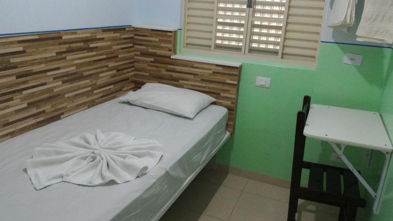 Single Room with Bathroom photo 2