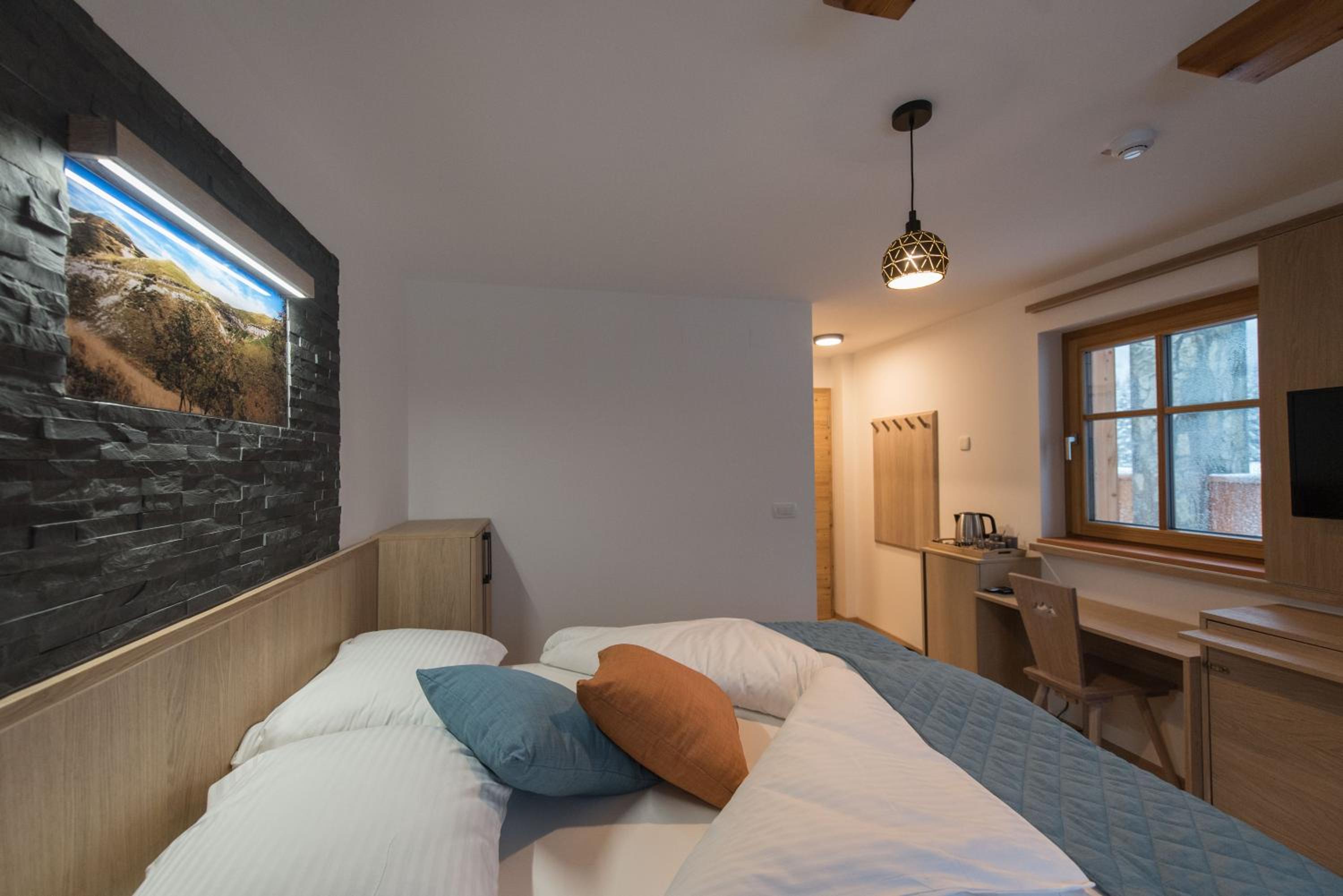 Double Room with Balcony photo 3
