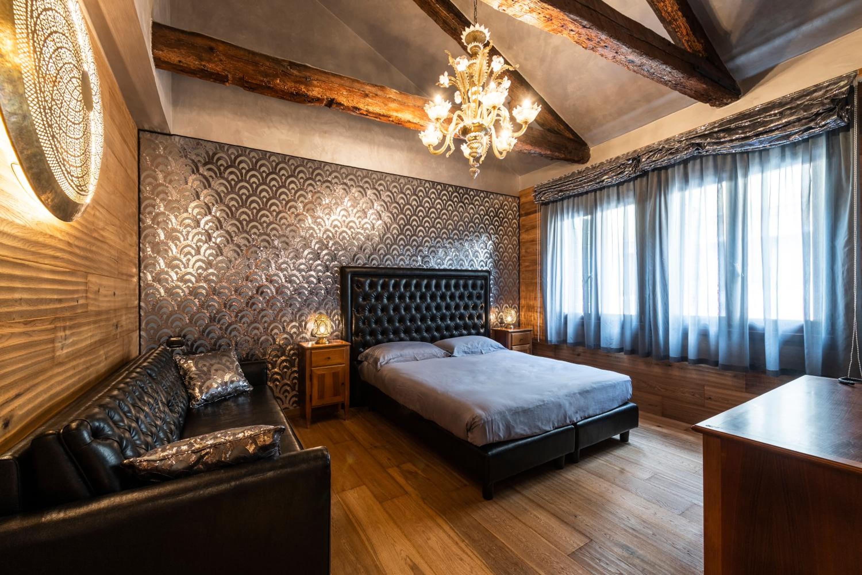 Superior Double Room - Photo 1