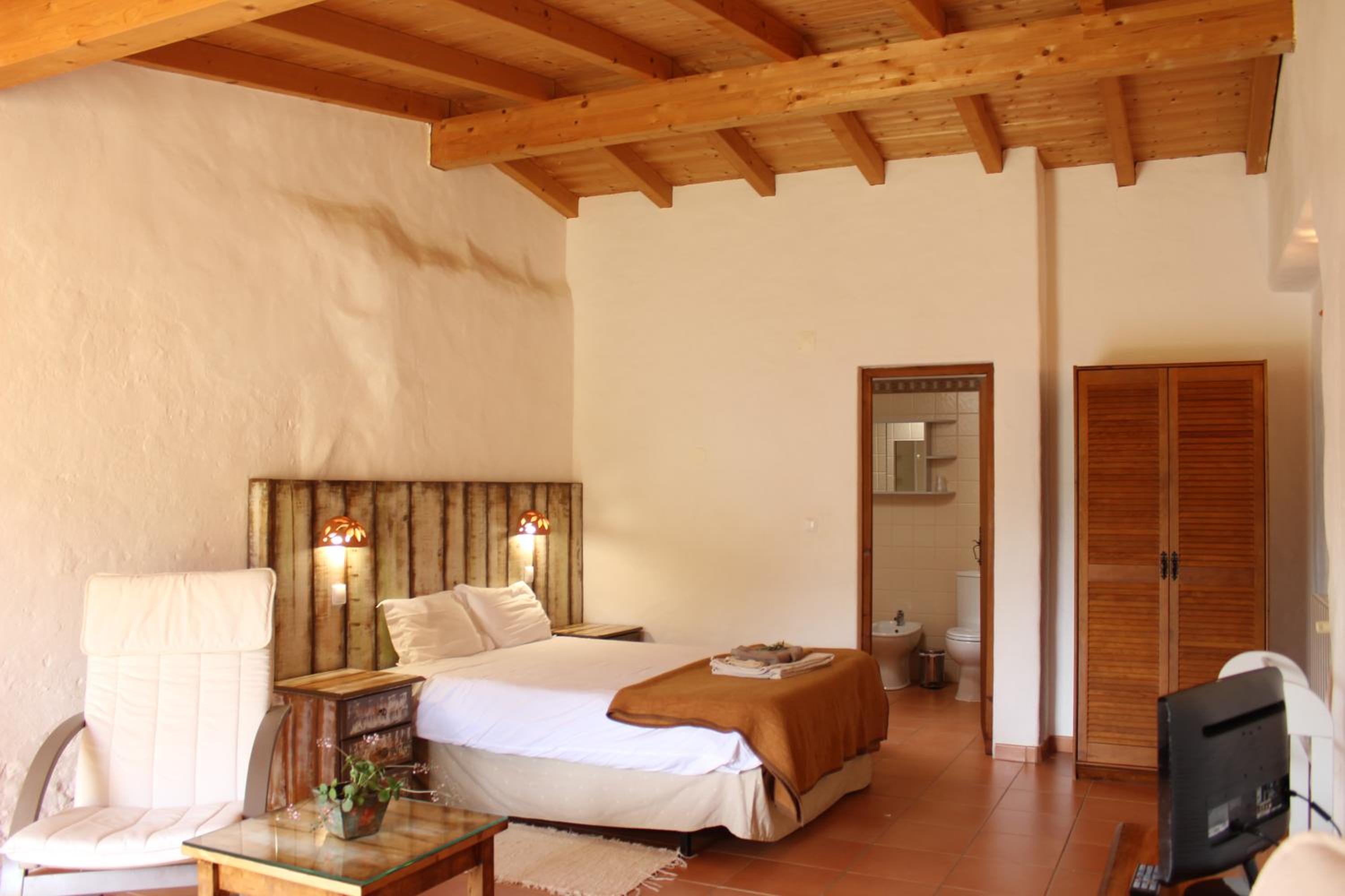 Double Room - Photo 3