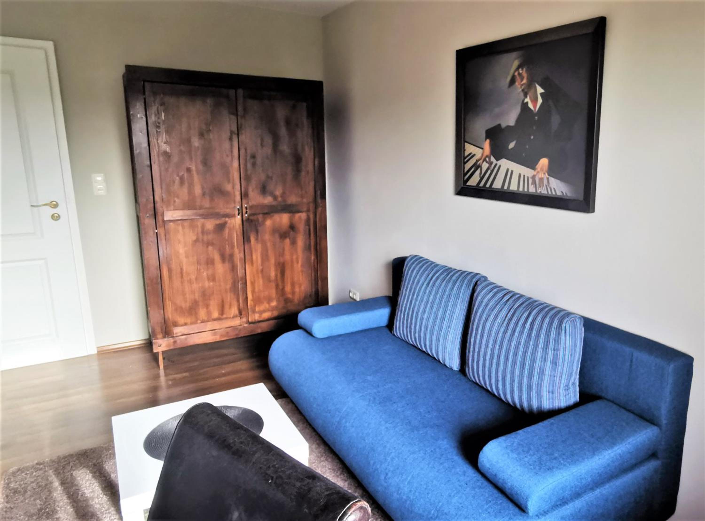 Three-Bedroom Apartment - Photo 5