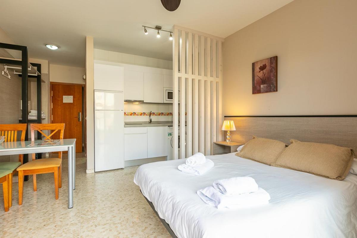 Estudio con terraza