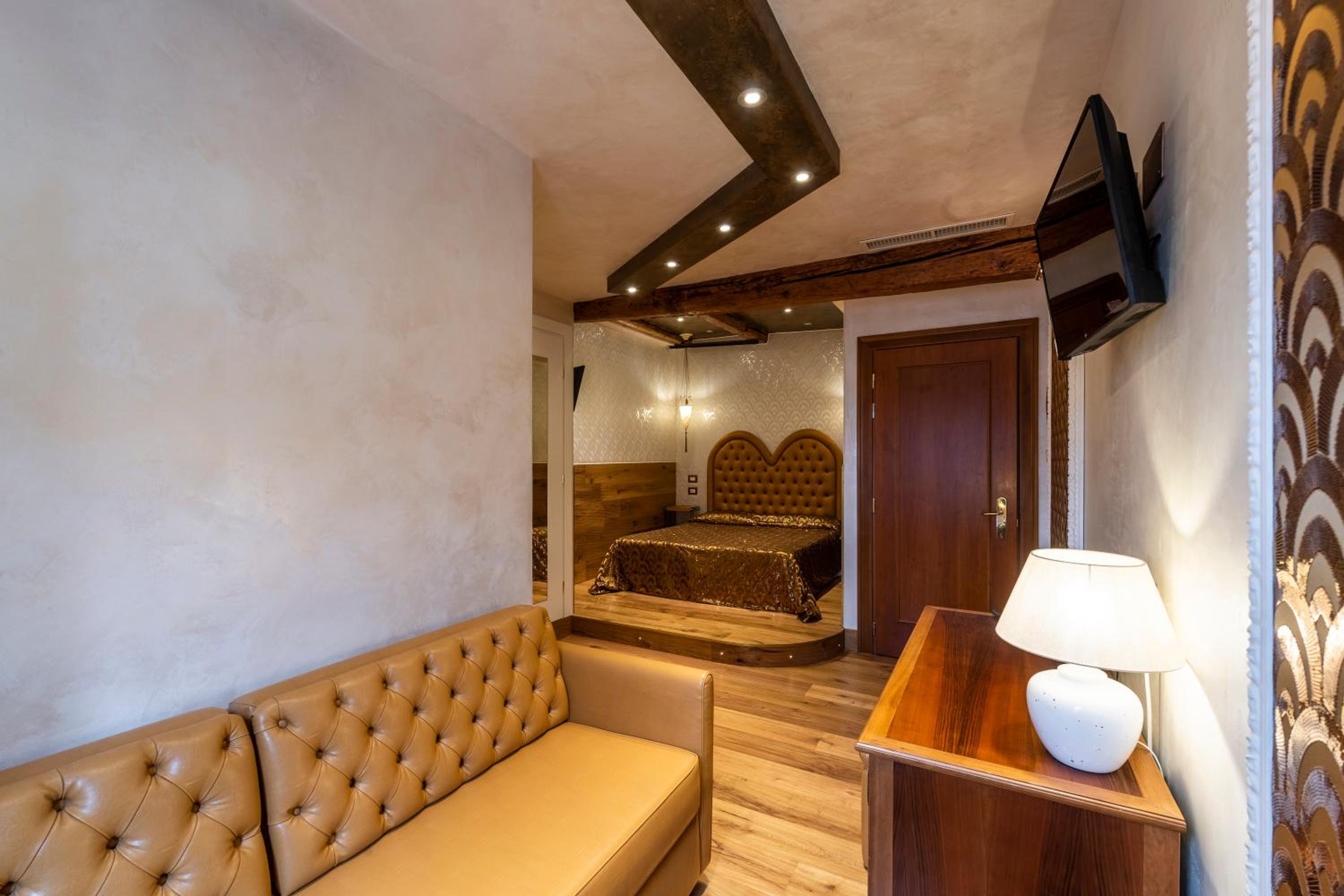 Superior Triple Room - Photo 4