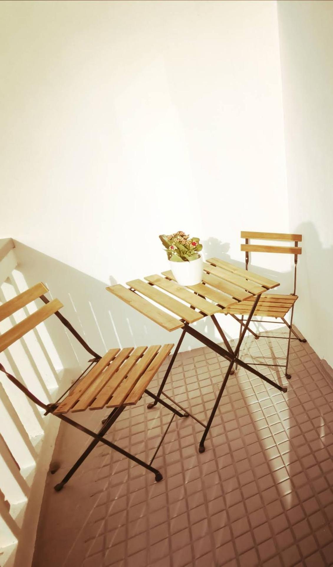Queen Room with Balcony - Photo 35