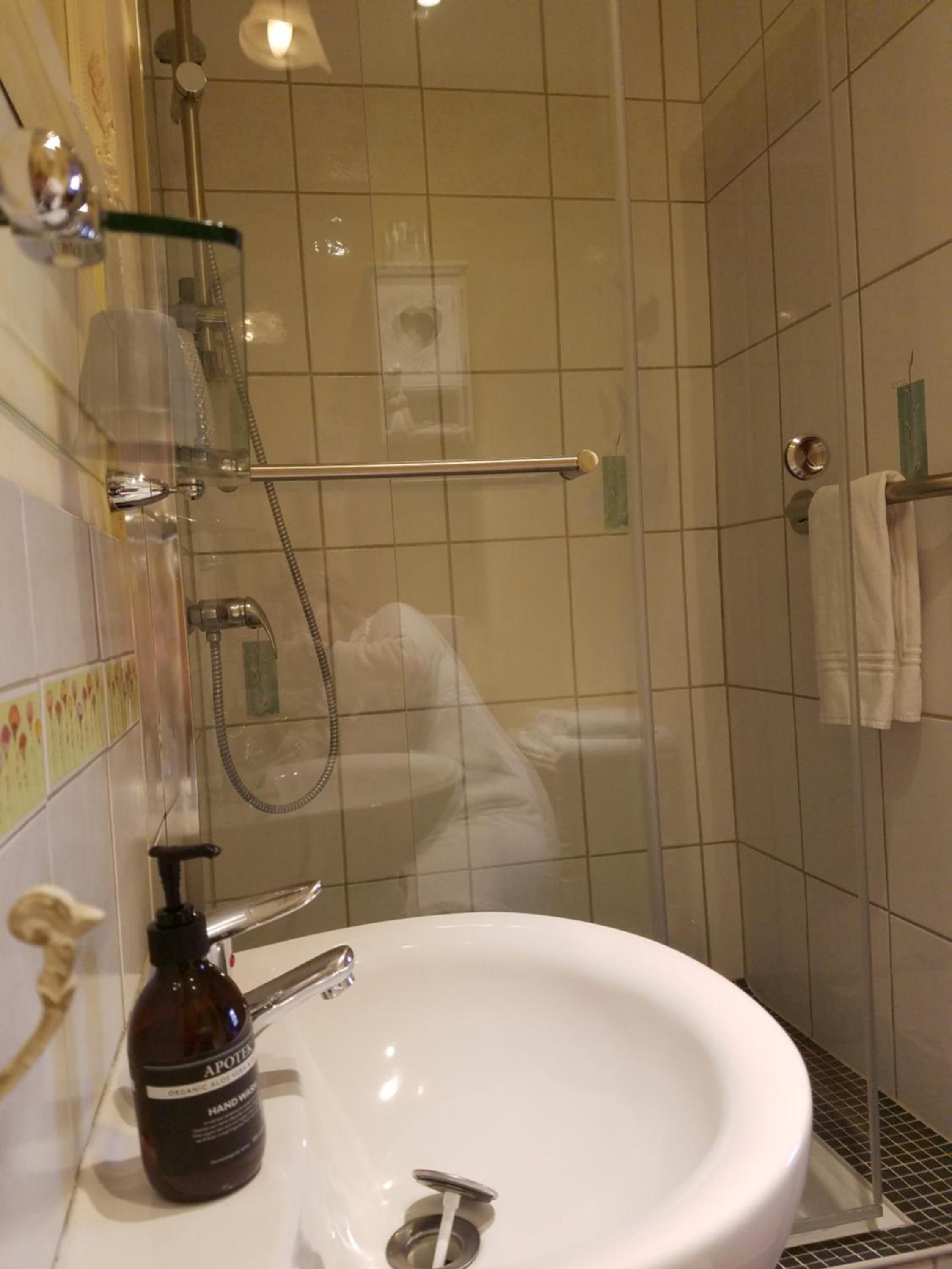 Double Room - Photo 1