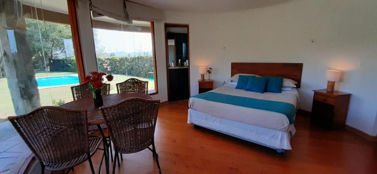 Deluxe Bungalow photo 1