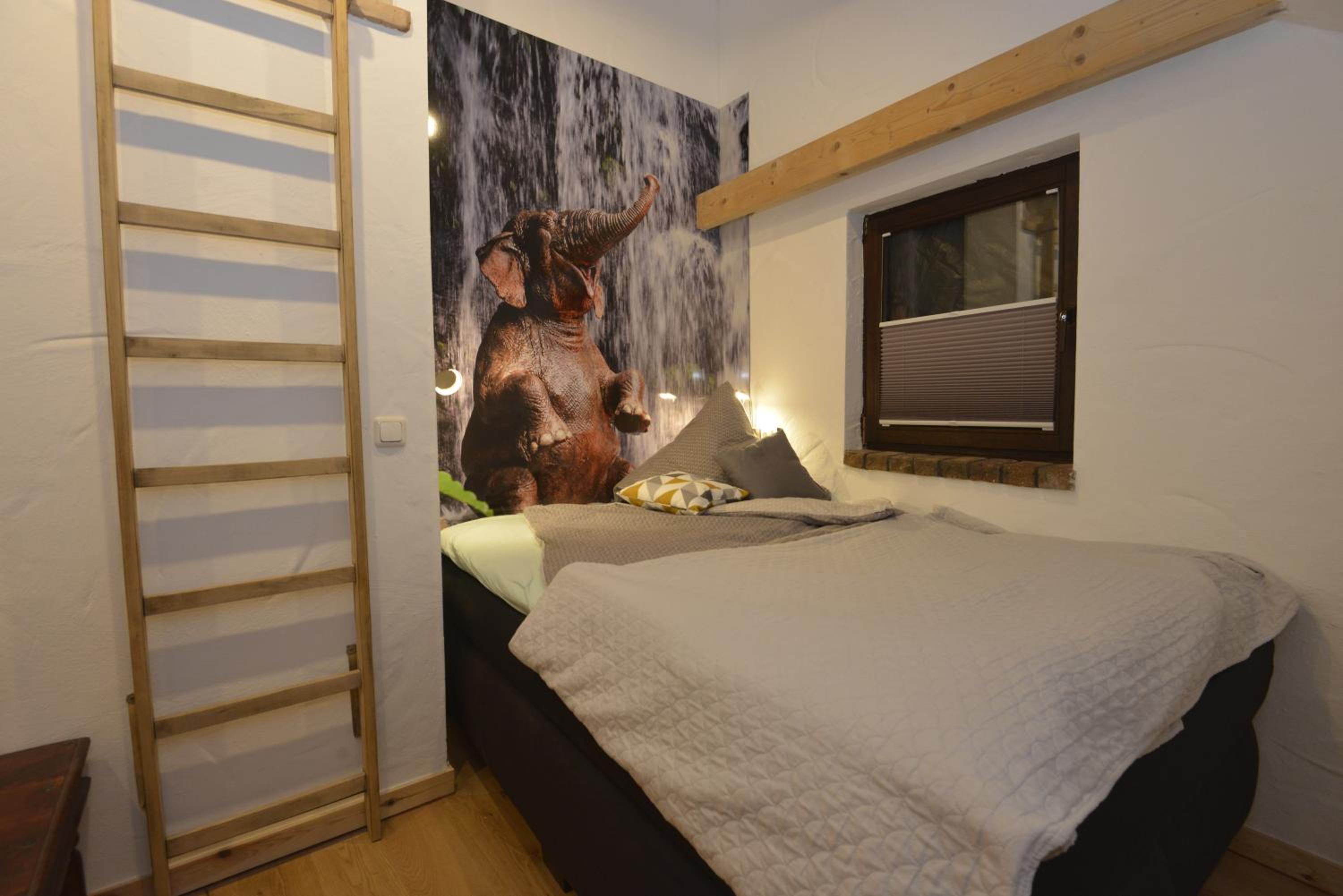 Three-Bedroom Villa - Photo 32