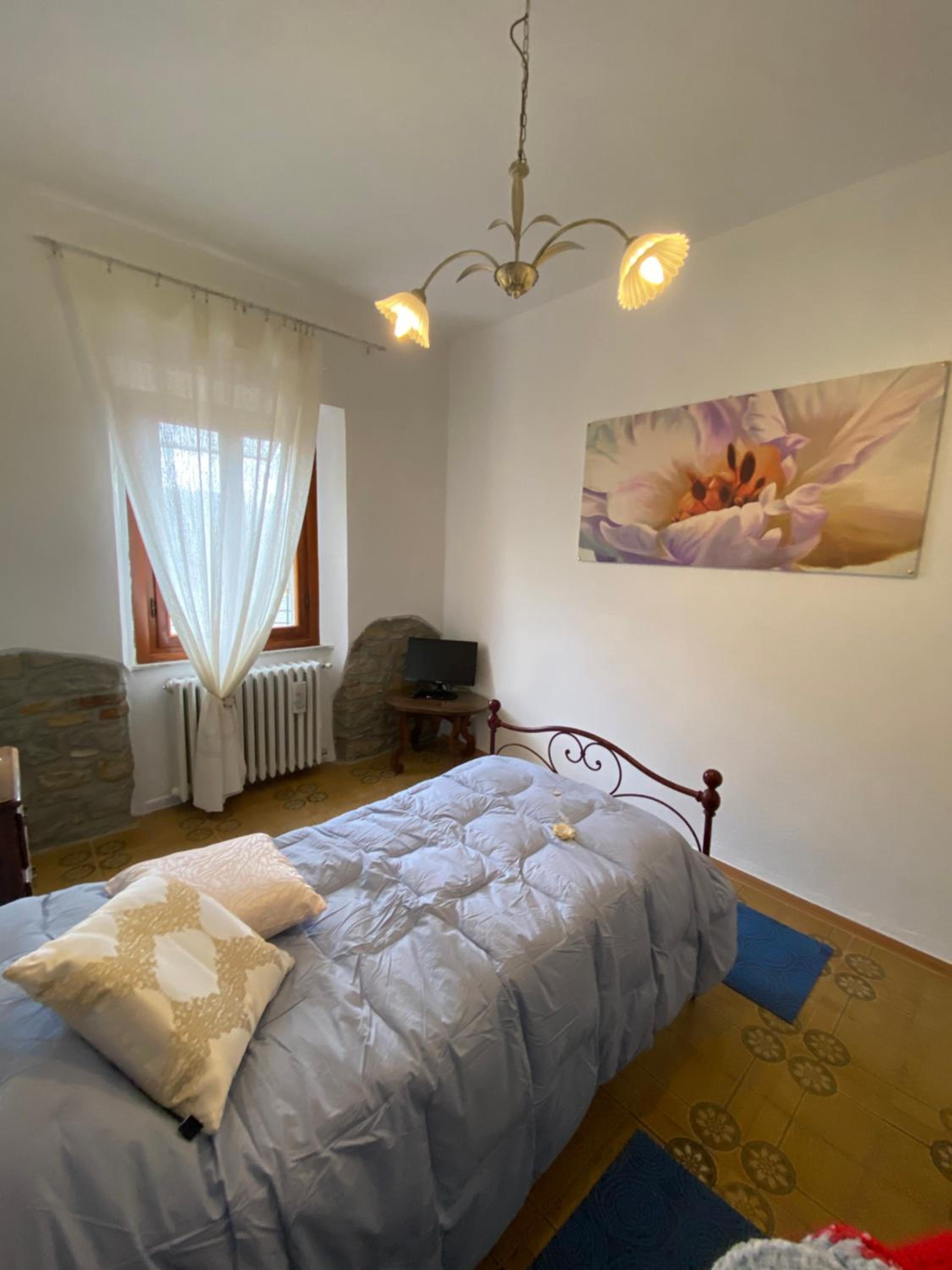 Three-Bedroom House - Photo 27