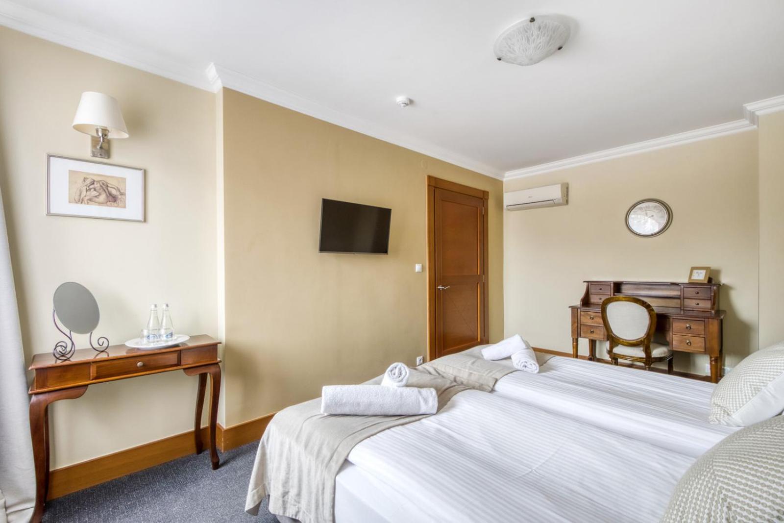 Basic Double Room - Photo 5