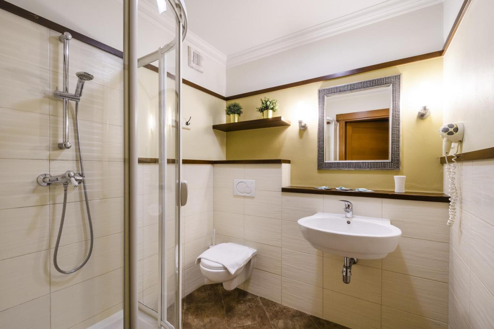 Triple Room - Photo 2