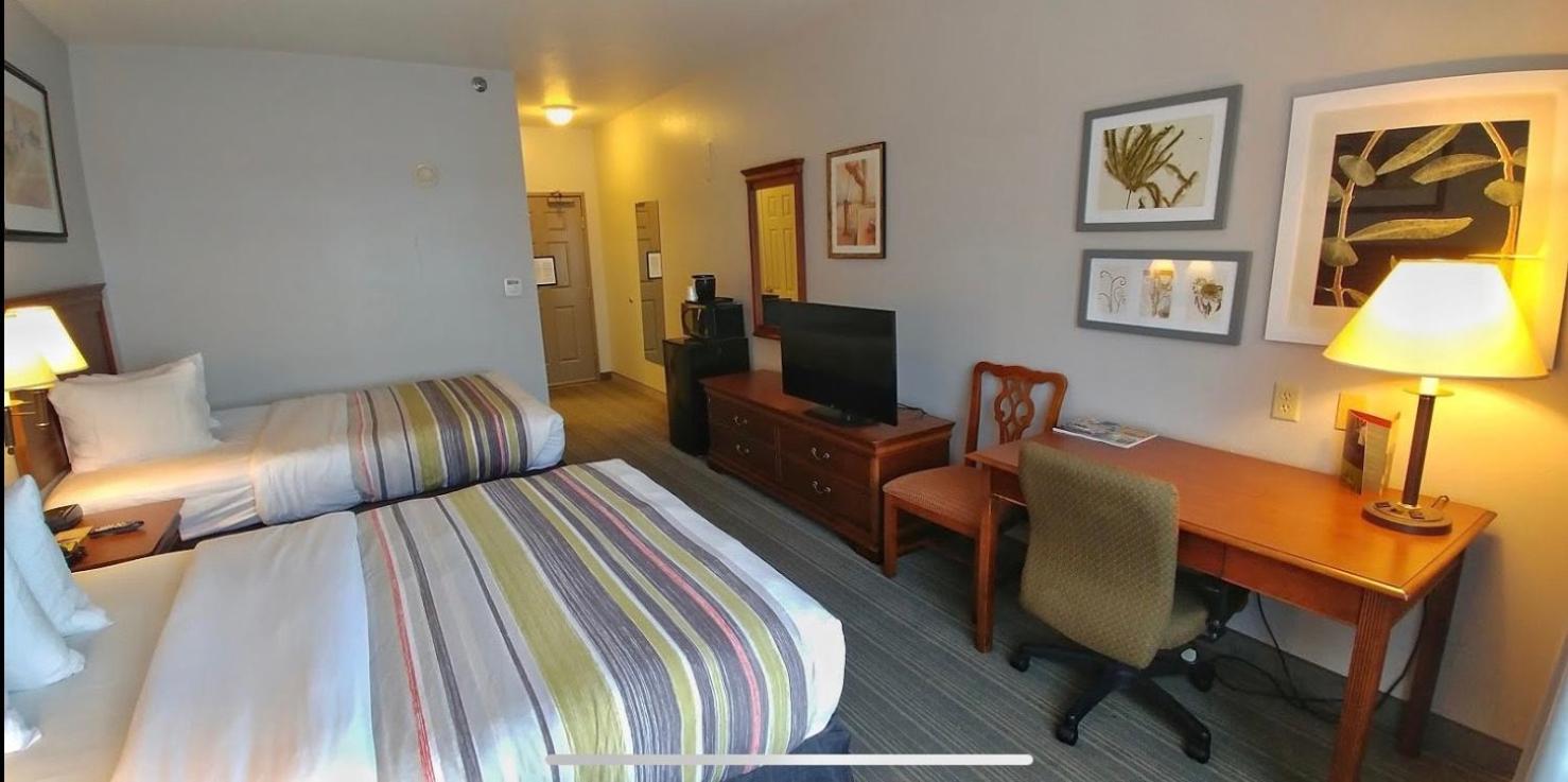 Queen Room with Two Queen Beds - Disability Access/Non-Smoking - Photo 1