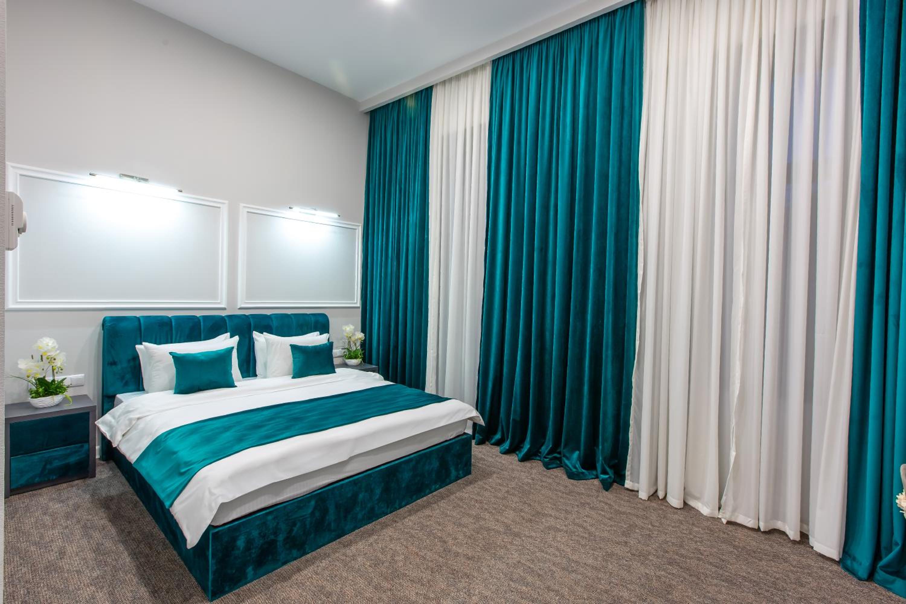 Standard Double Room - Photo 10