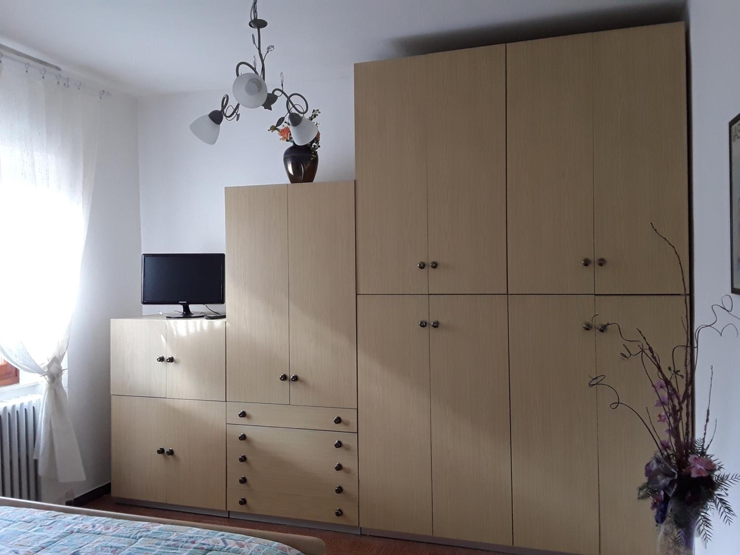 Three-Bedroom House - Photo 10
