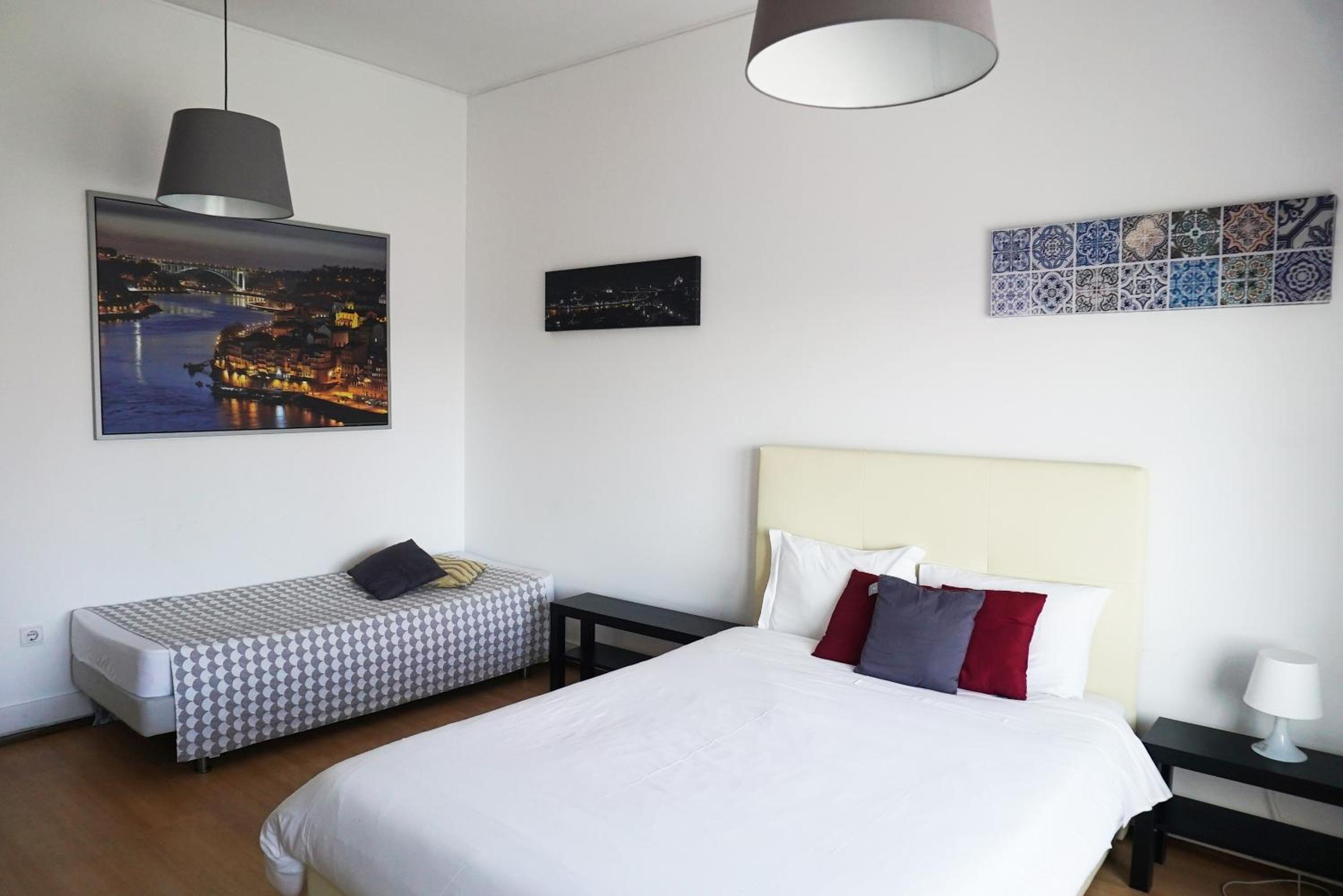 Deluxe Room - Photo 8
