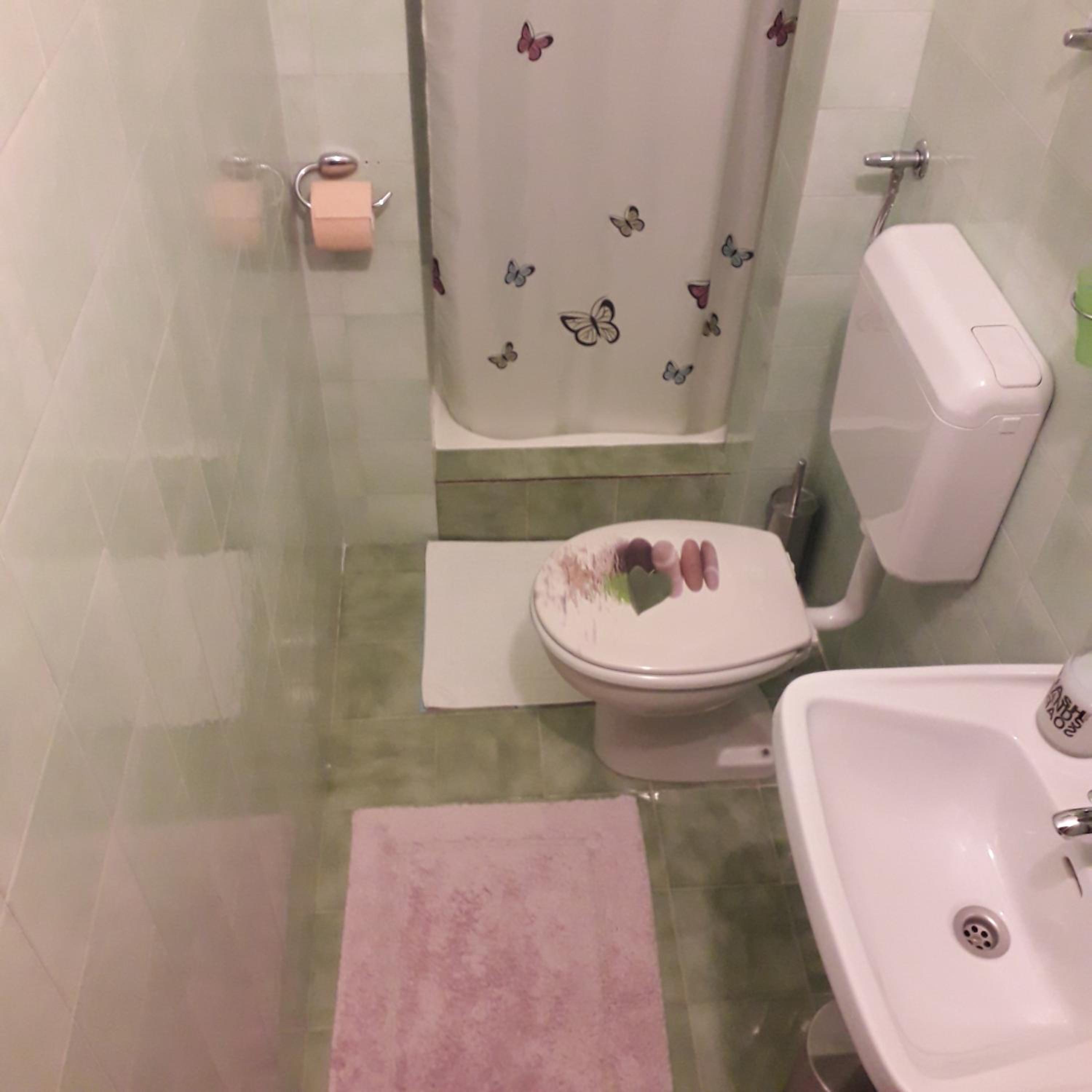 Apartment with Terrace - Photo 11