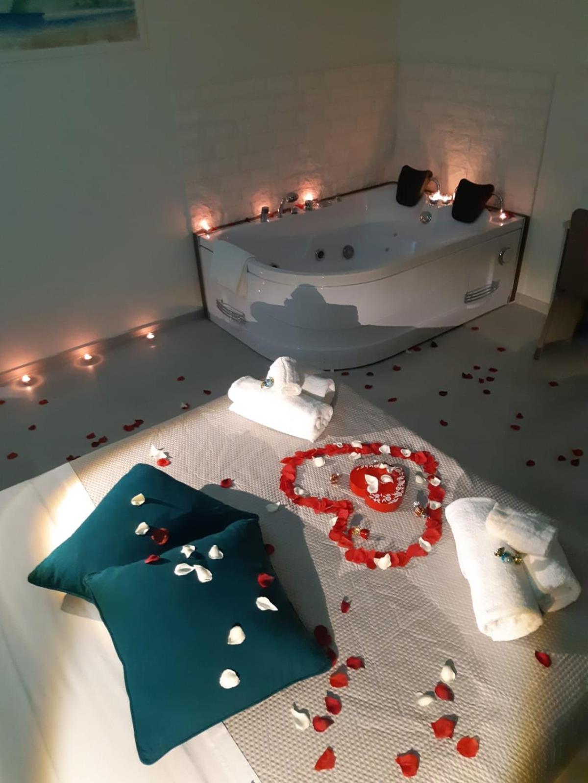 Deluxe Double or Twin Room with Spa Bath - Photo 26