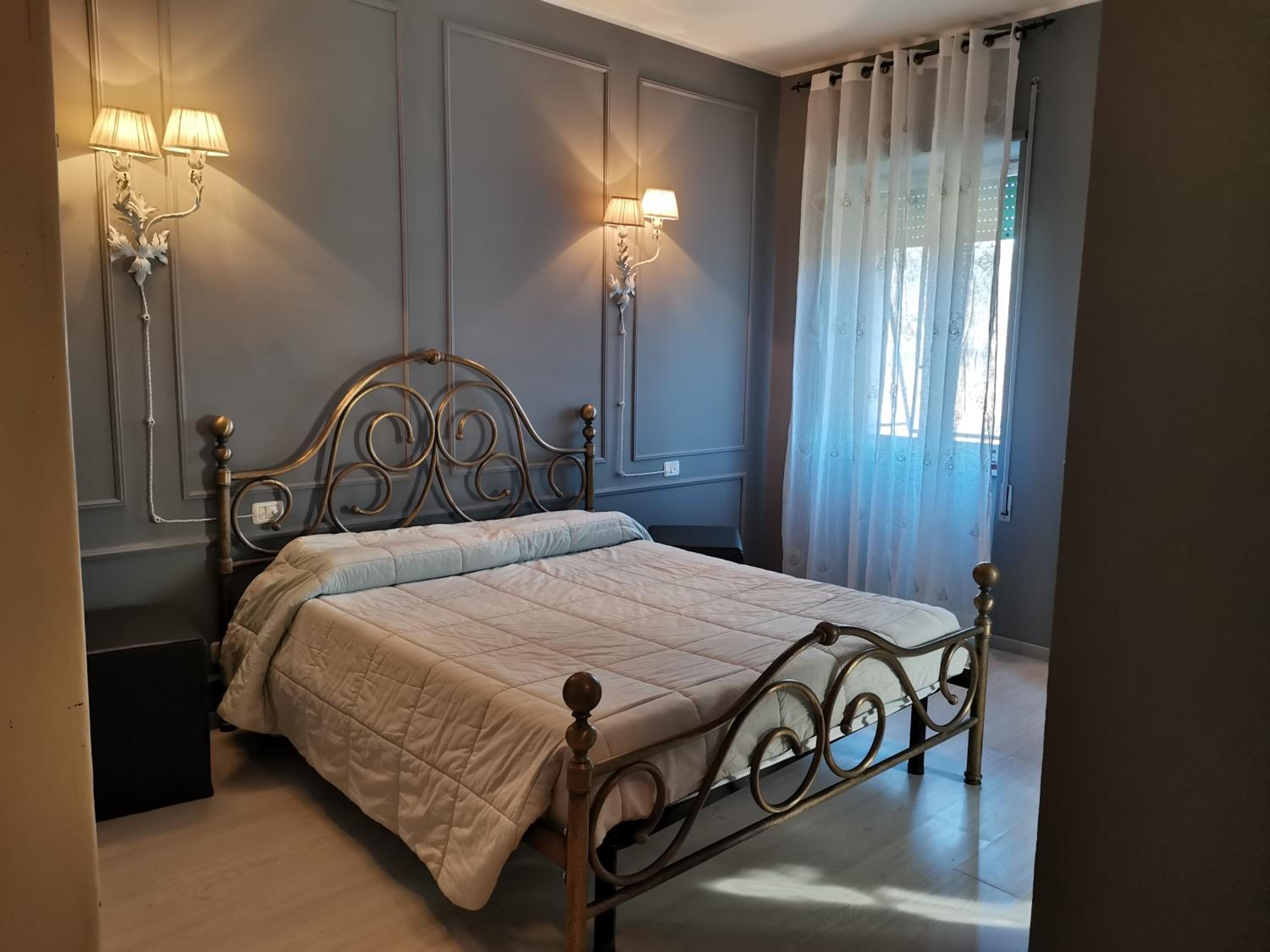 Double Room with Private Bathroom - Photo 1
